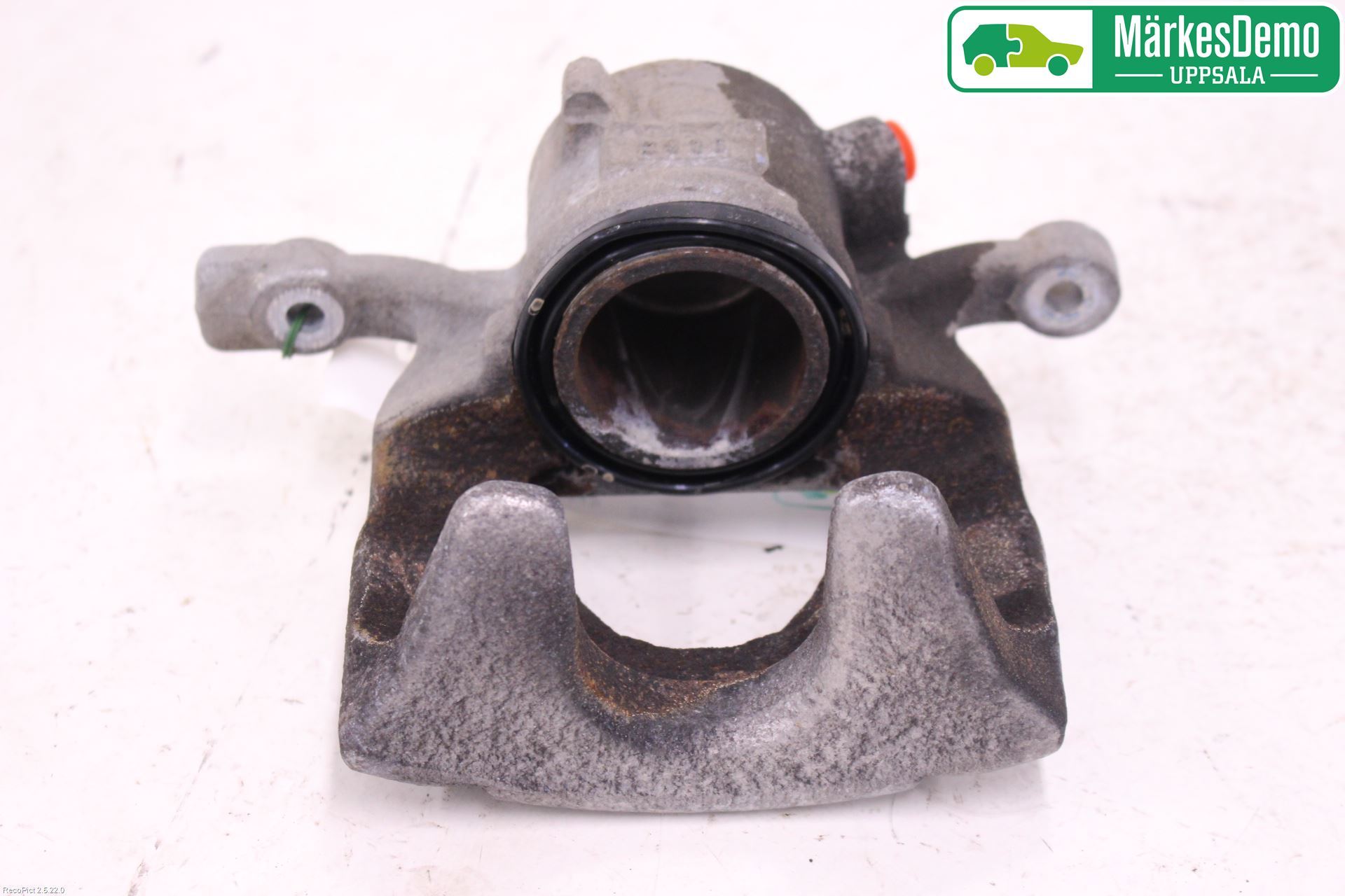 Mini COOPER CLUBMAN F54 16- Bromsok Fram Höger