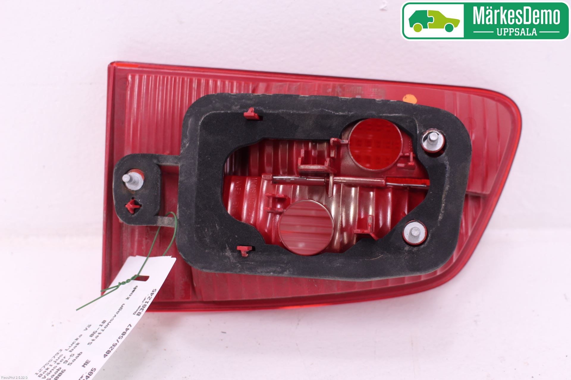 Saab 9-5     06-10 Bakljus Lucka Vä