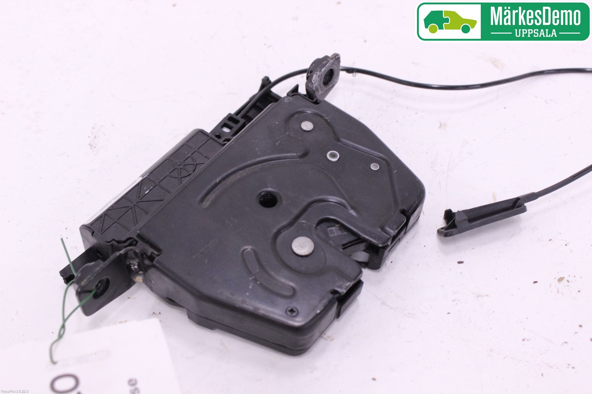 BMW X1 E84 10-15 Låskista Baklucka