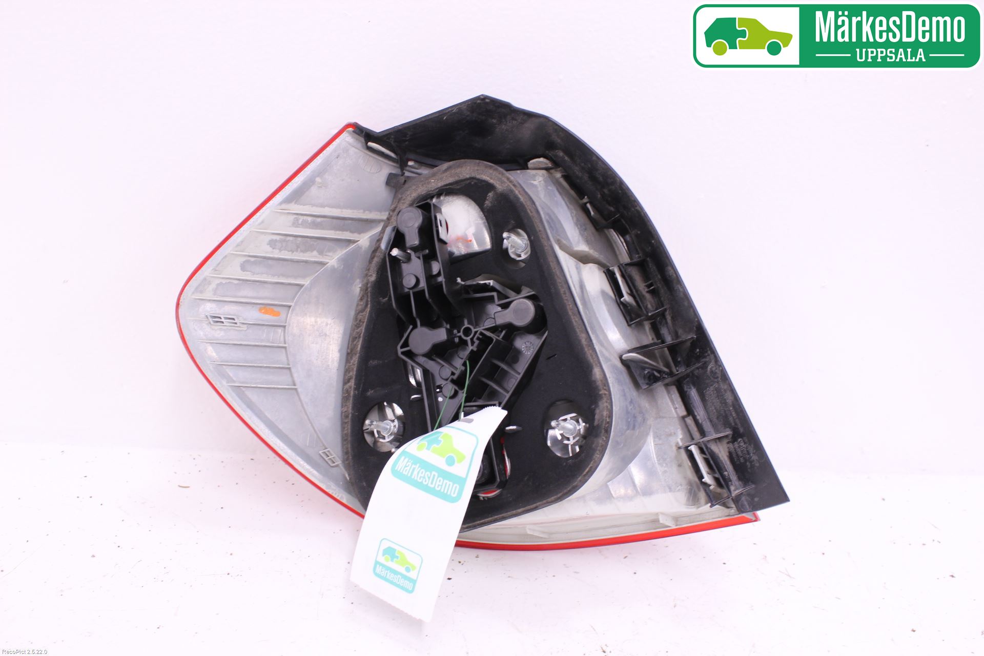 BMW 1 E87/81 5D/3D 03-11 Bakljus Höger