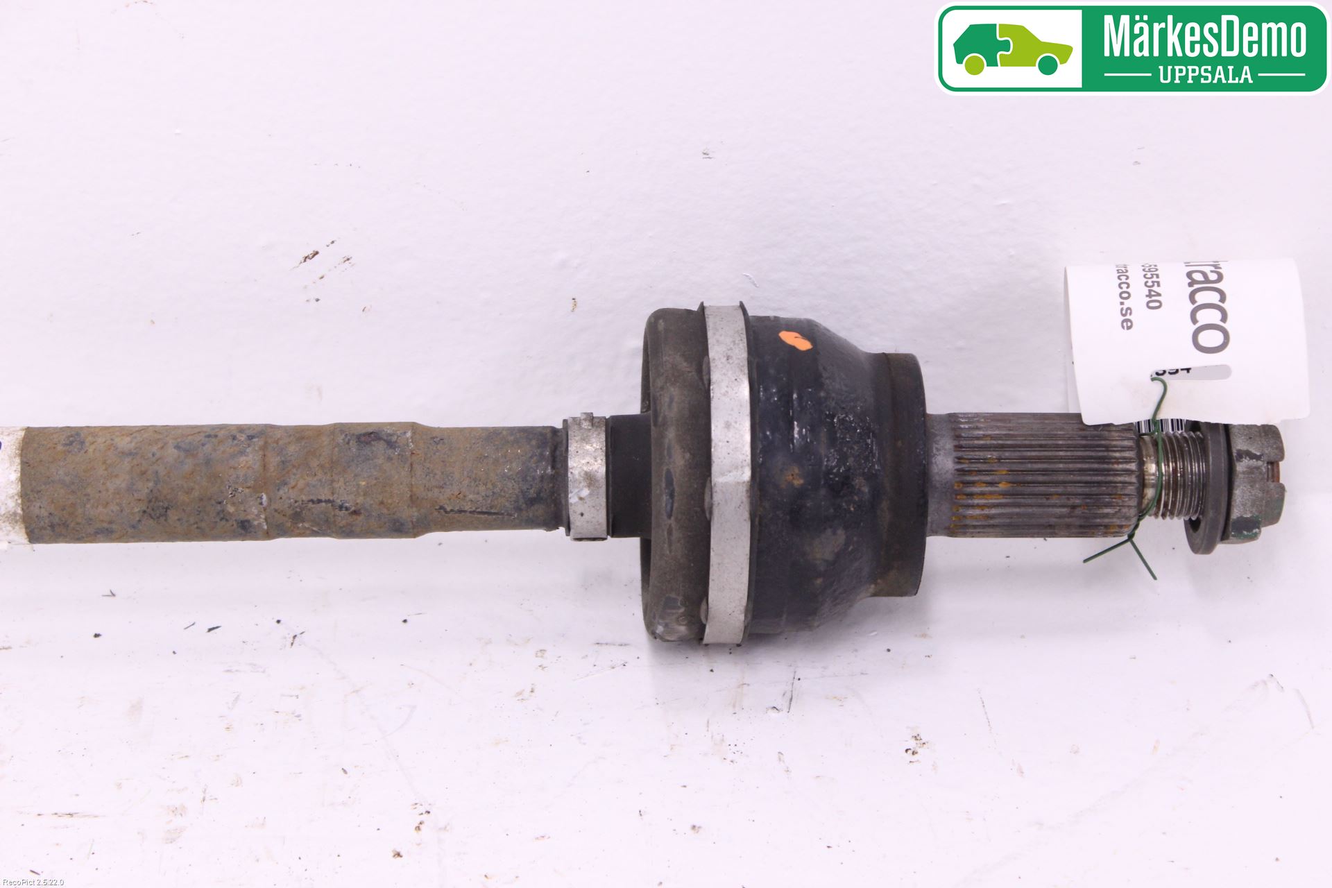 Jaguar XE (X760) 15-24 Drivaxel Bak Höger