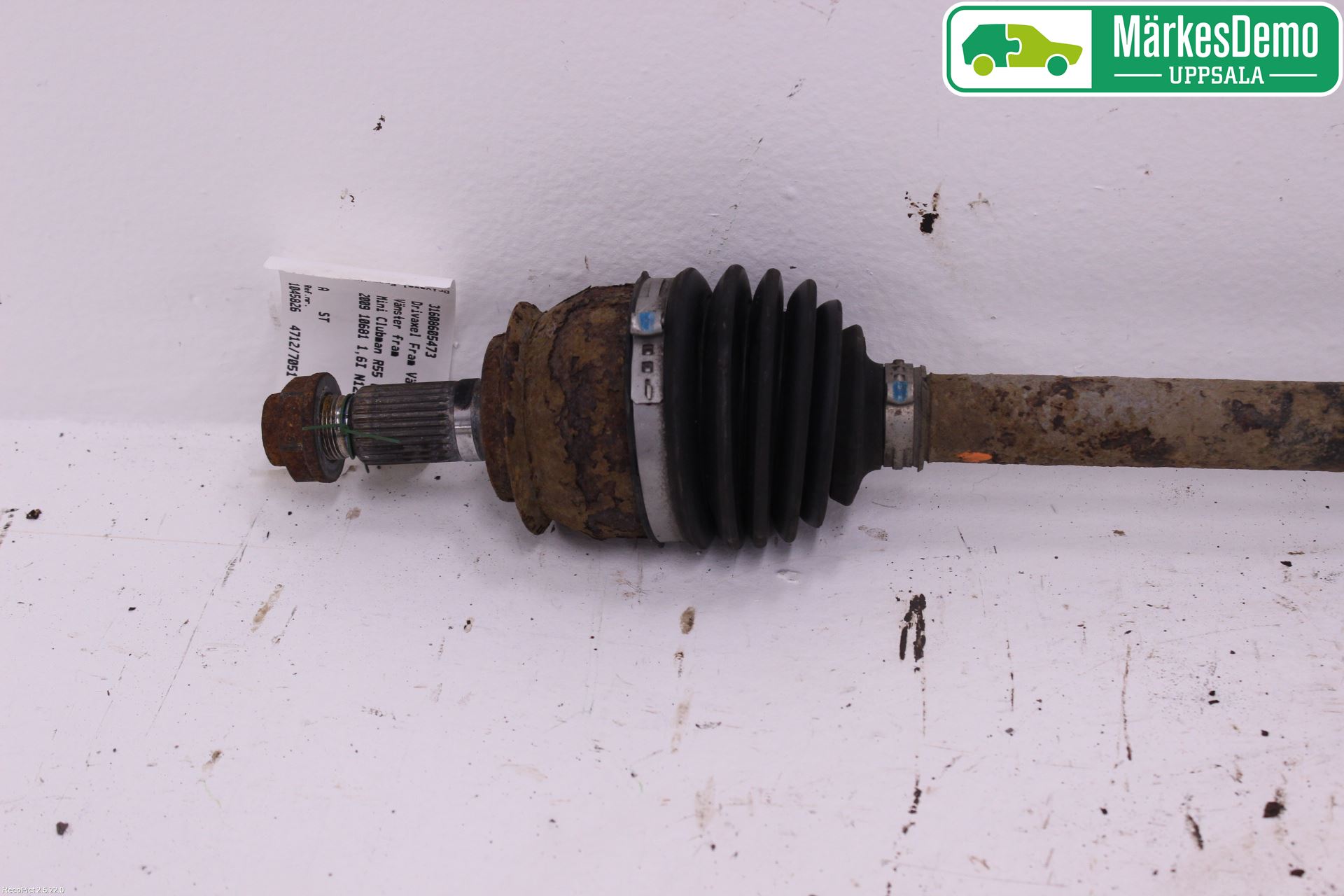 Mini CLUBMAN R55 06-14 Drivaxel Fram Vänster