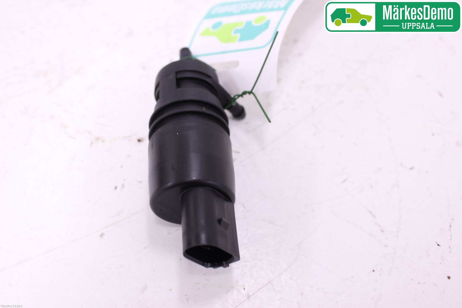 BMW 5 F10/F11/F18 09-17 Spolarpump Vindruta