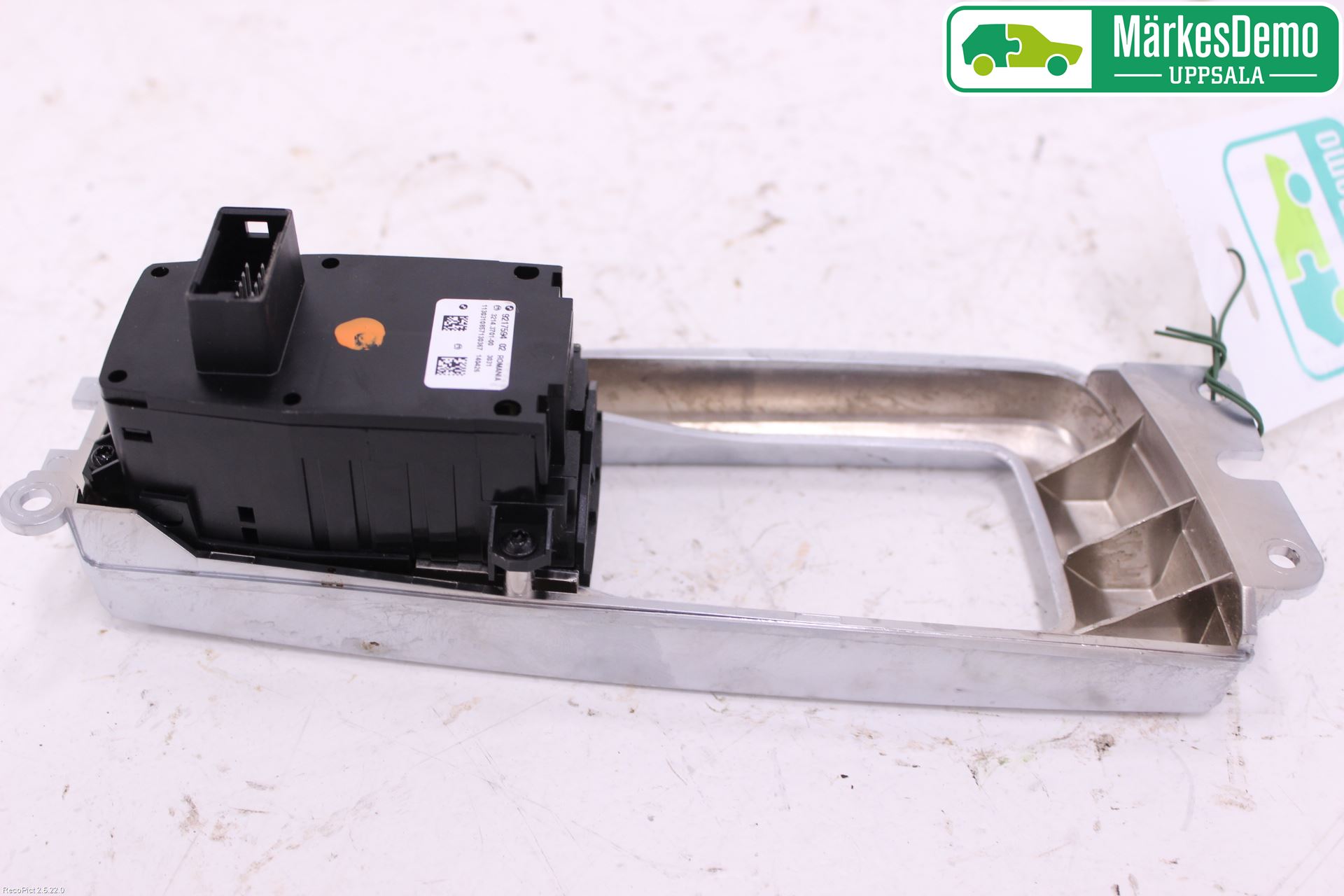 BMW 5 F10/F11/F18 09-17 Strömställare Parkeringsbroms