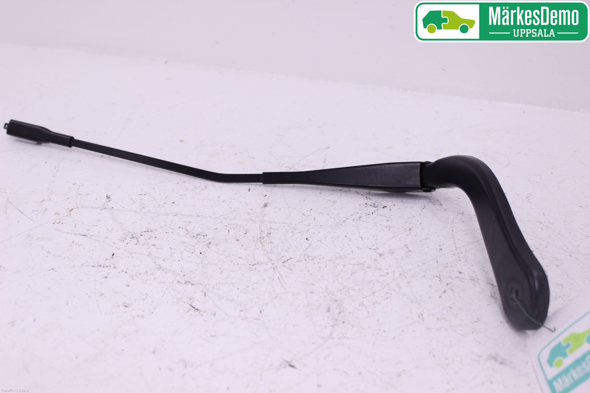 BMW 3 E90/91 SED/TOU 05-12 Torkararm Armar Vindruta