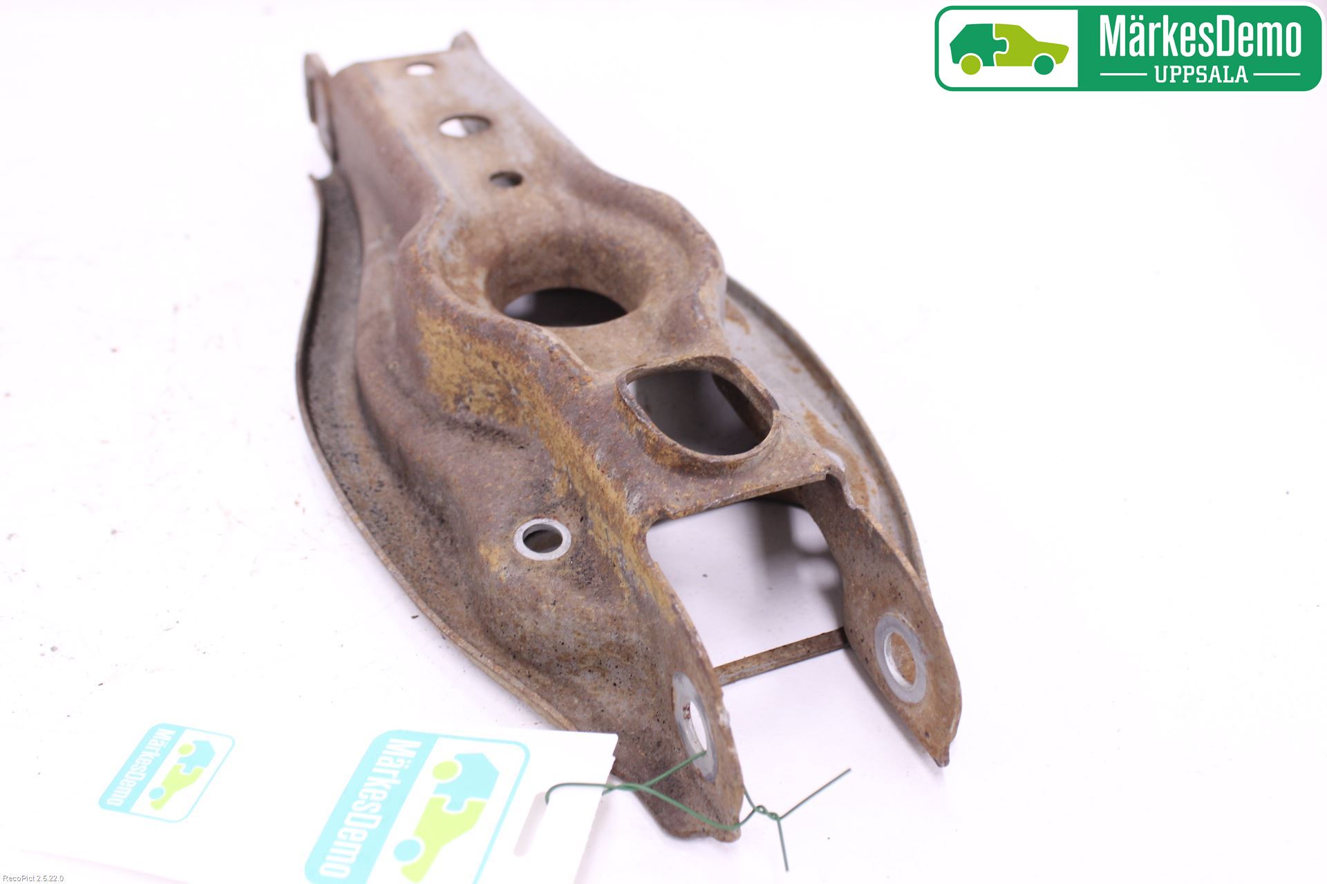 BMW X1 E84 10-15 Bärarm Bak Höger