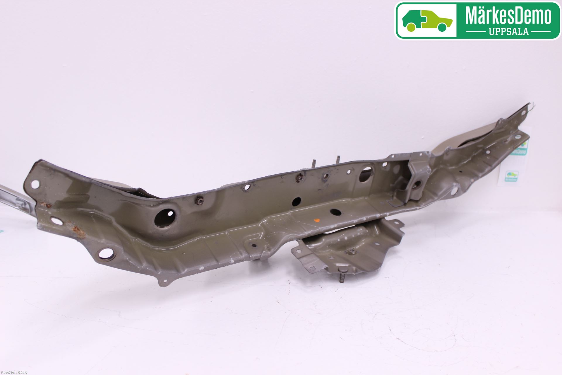 Nissan NOTE E11 06-14 Front Huvlåsplåt-Balk