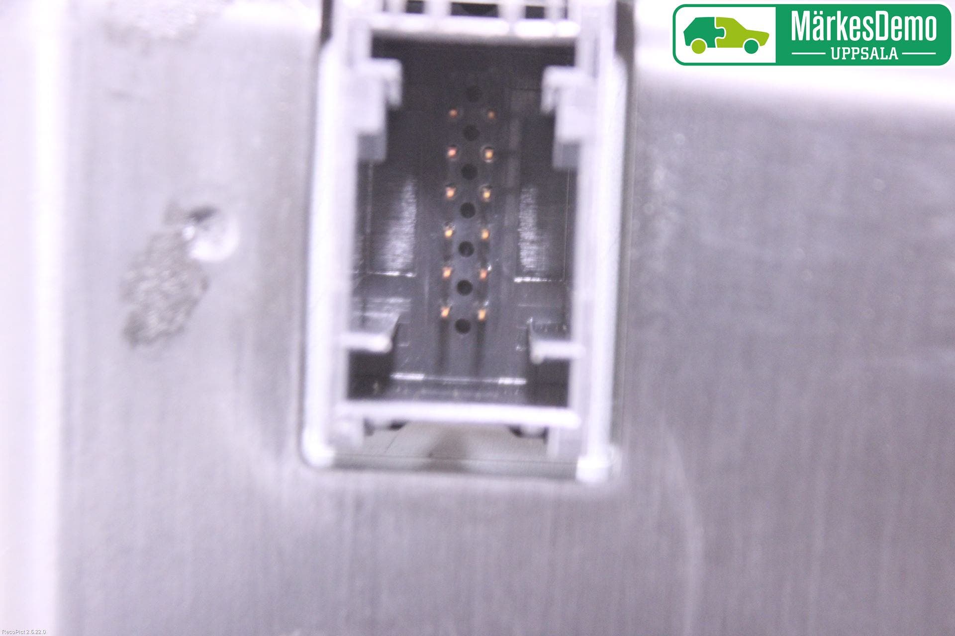 BMW 5 E60/61 Sed/Tou 02-10 Bildskärm