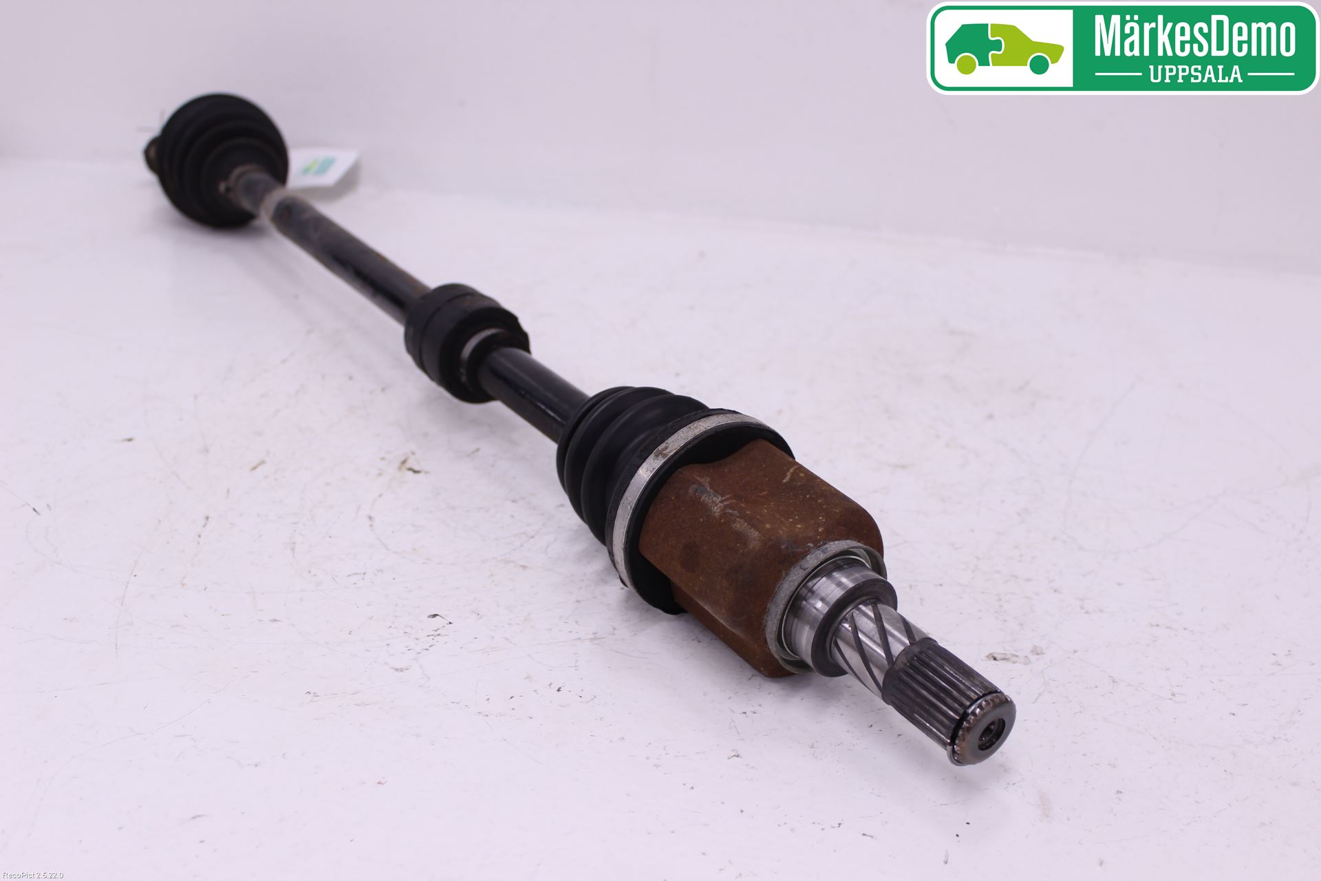 Nissan NOTE E11 06-14 Drivaxel Fram Höger