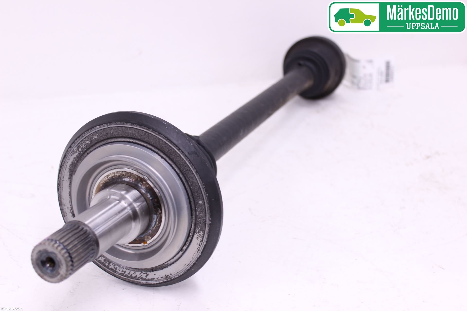 Mercedes-Benz MB E-KLASS (W213) 16-23 Drivaxel Bak Vänster