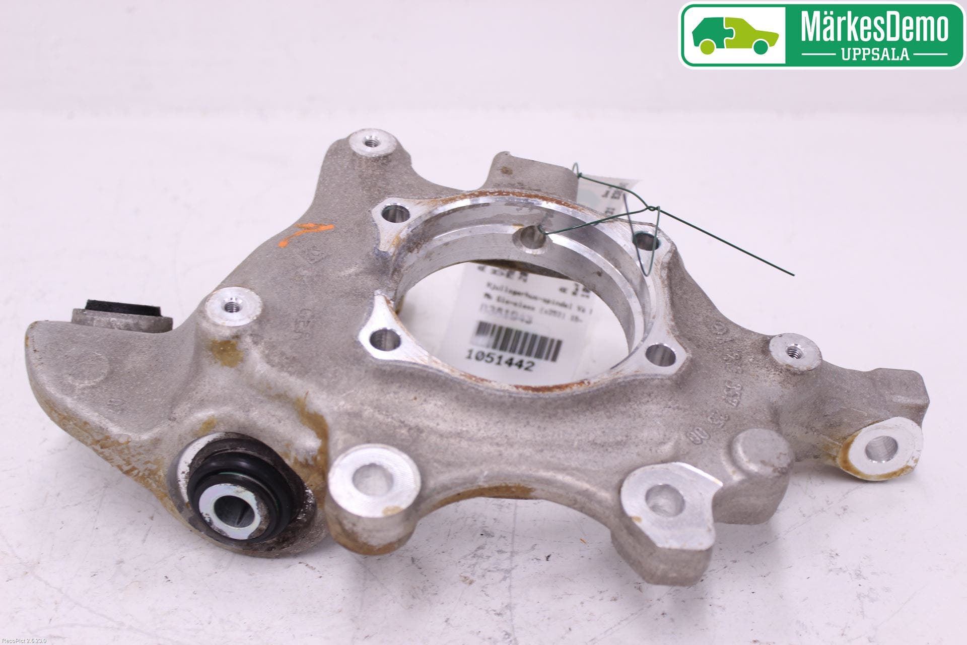 MB GLC-KLASS (X253/C253) 15-22 Hjullagerhus-Spindel Vä B