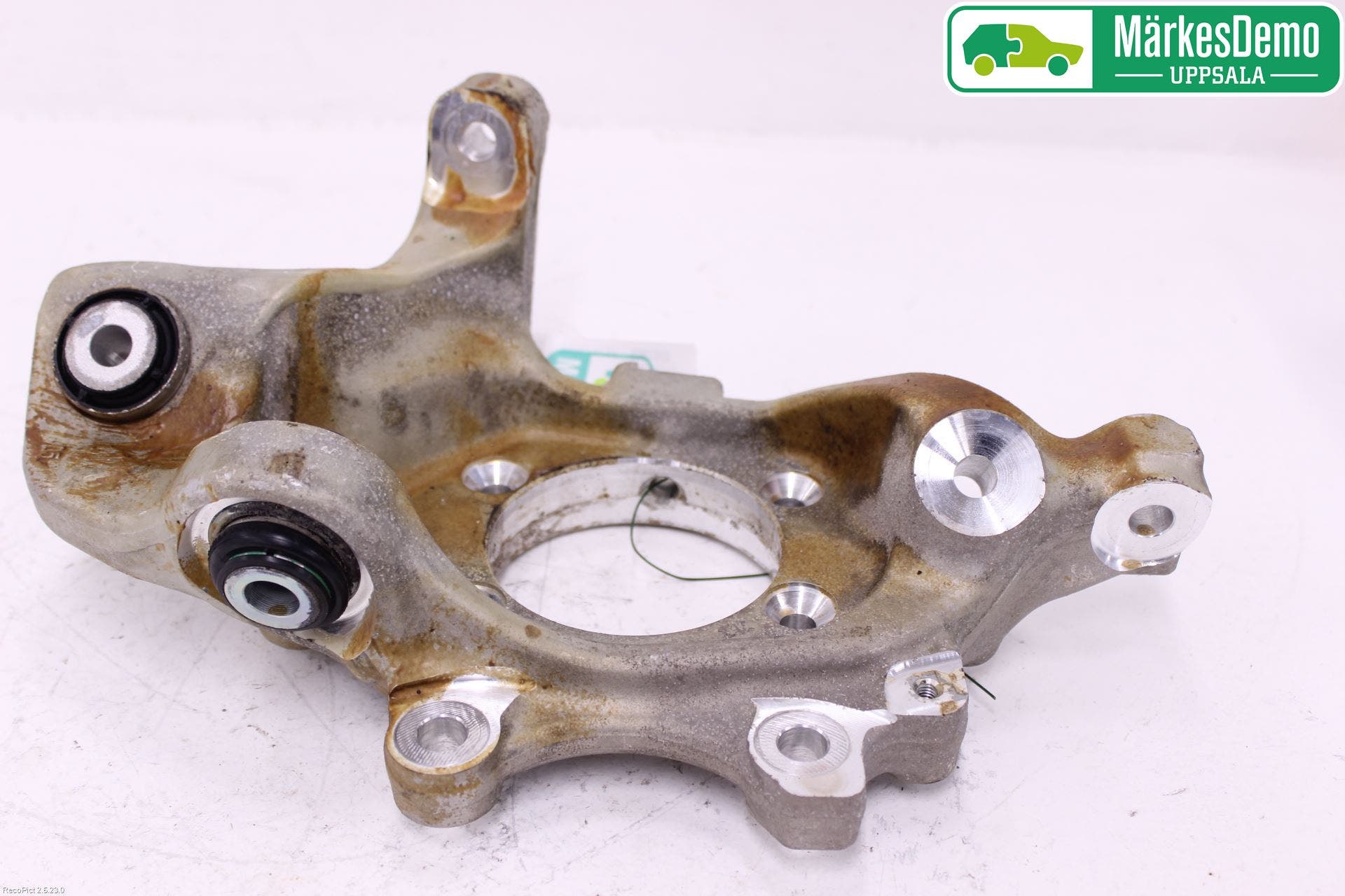 MB GLC-KLASS (X253/C253) 15-22 Hjullagerhus-Spindel Hö B