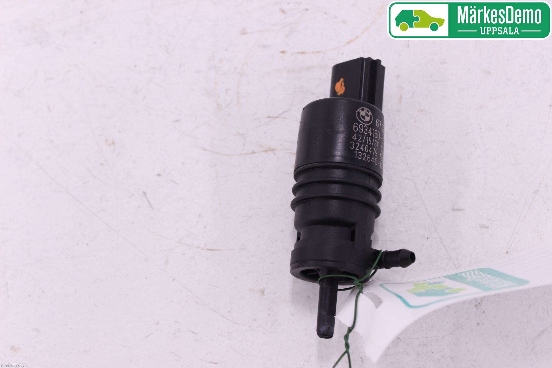 BMW 5 F10/F11/F18 09-17 Spolarpump Vindruta