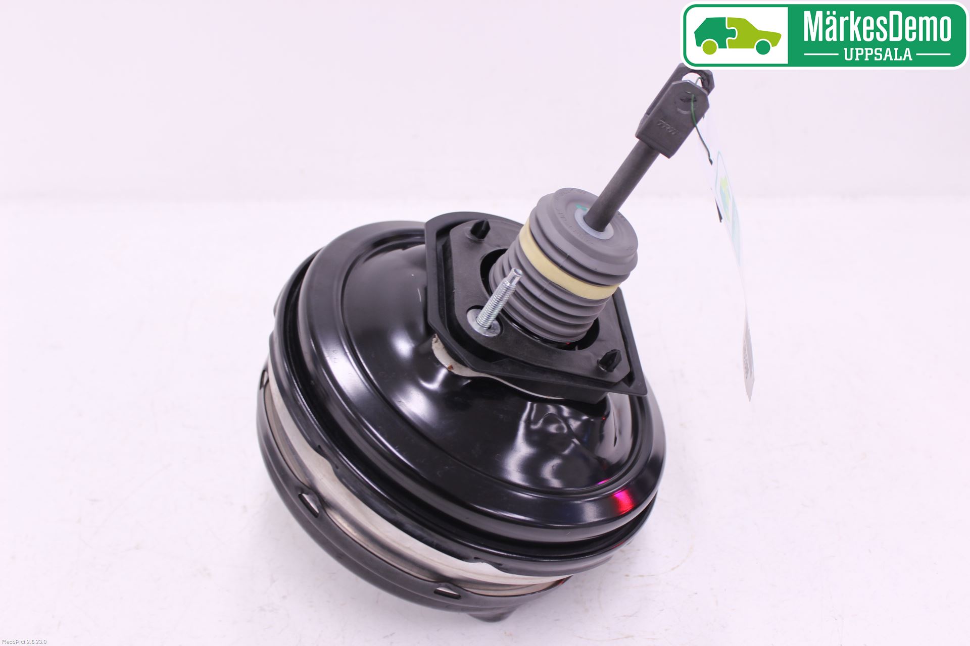 BMW 5 F10/F11/F18 09-17 Bromsservo