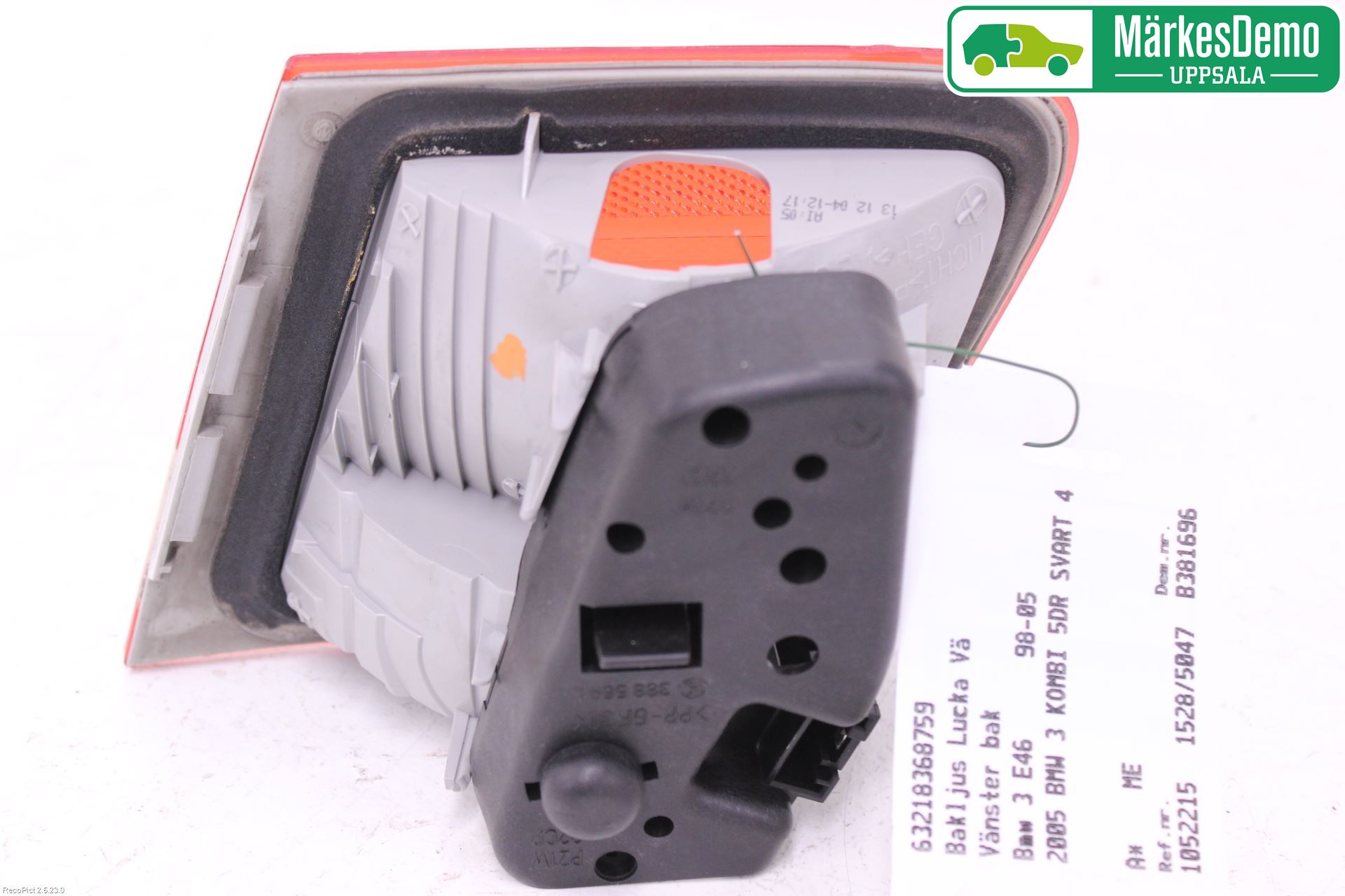 BMW 3 E46      98-05 Bakljus Lucka Vä