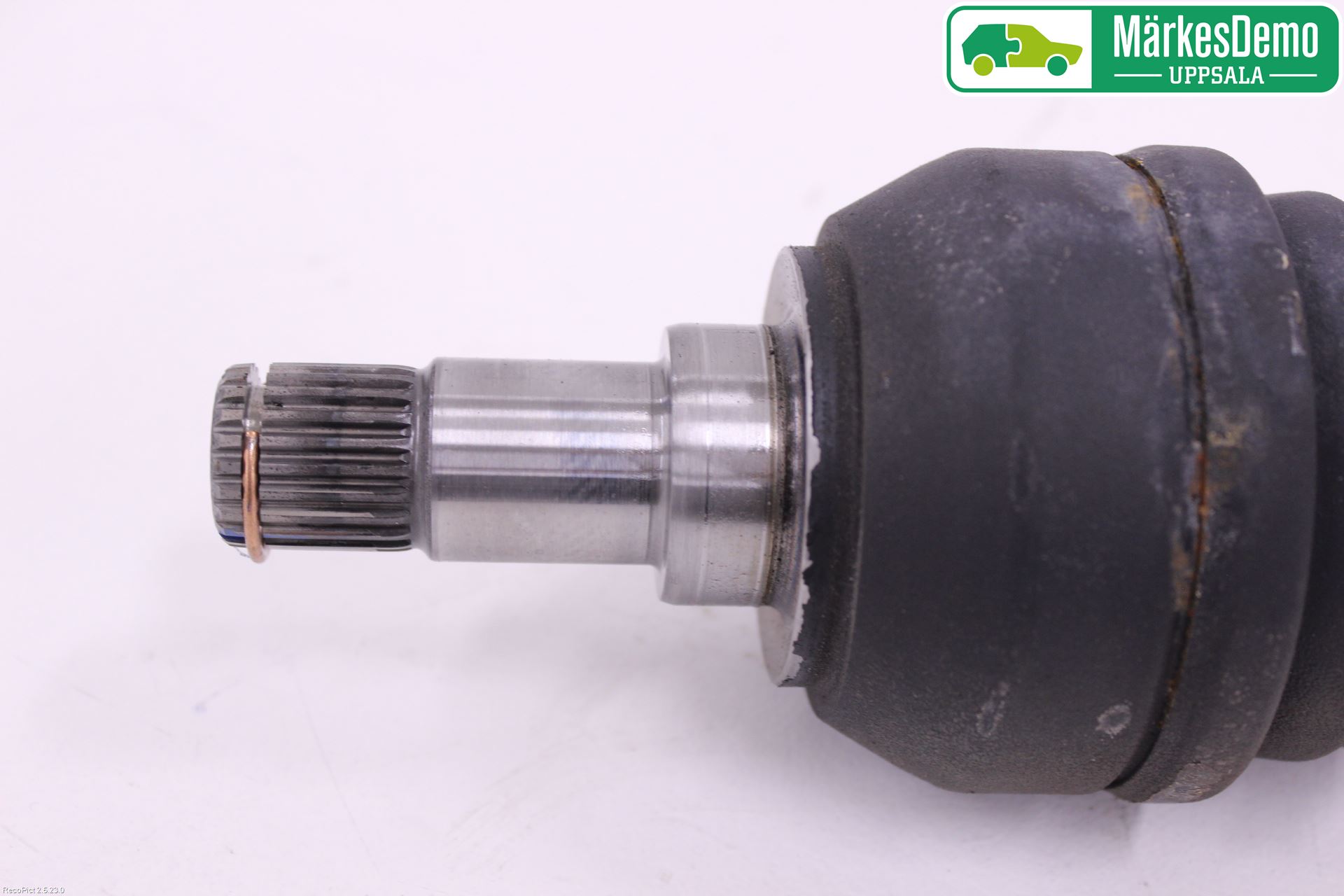 Mercedes-Benz MB CLA-KLASS (C117/X117) 13-19 Drivaxel Bak Vänster