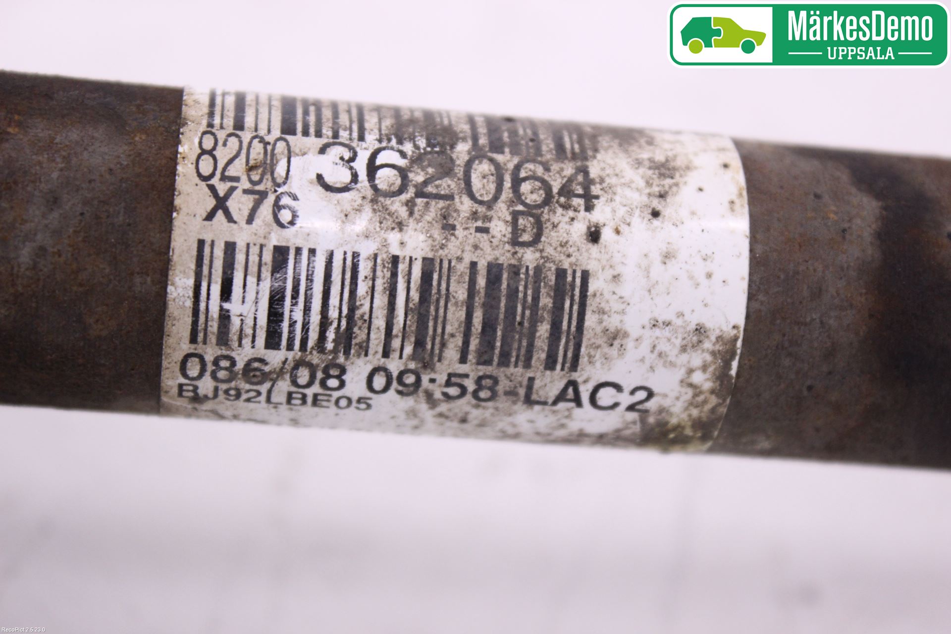 Nissan KUBISTAR Drivaxel Fram Höger