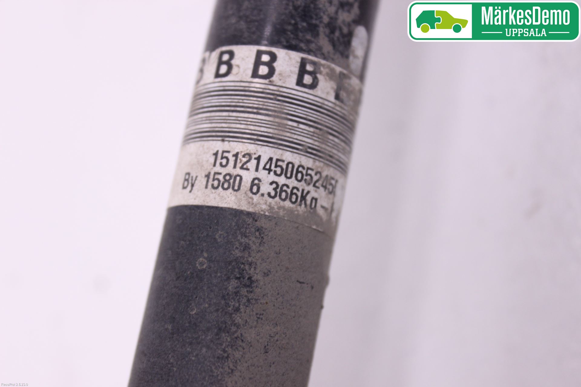 Toyota AURIS 13-19 Drivaxel Fram Vänster