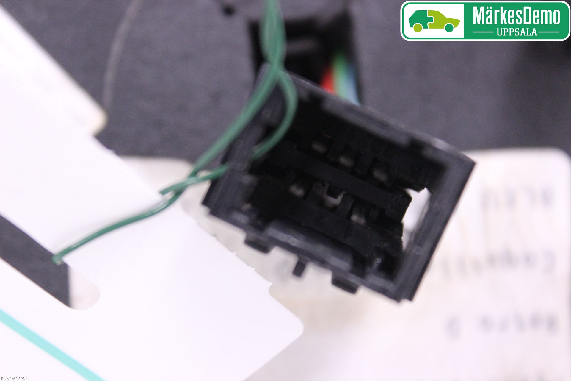 Nissan KUBISTAR Spegel Yttre El Hö