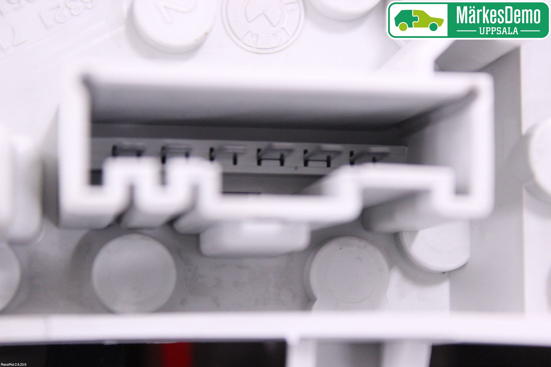 BMW 1 E87/81 5D/3D 03-11 Bakljus Vänster