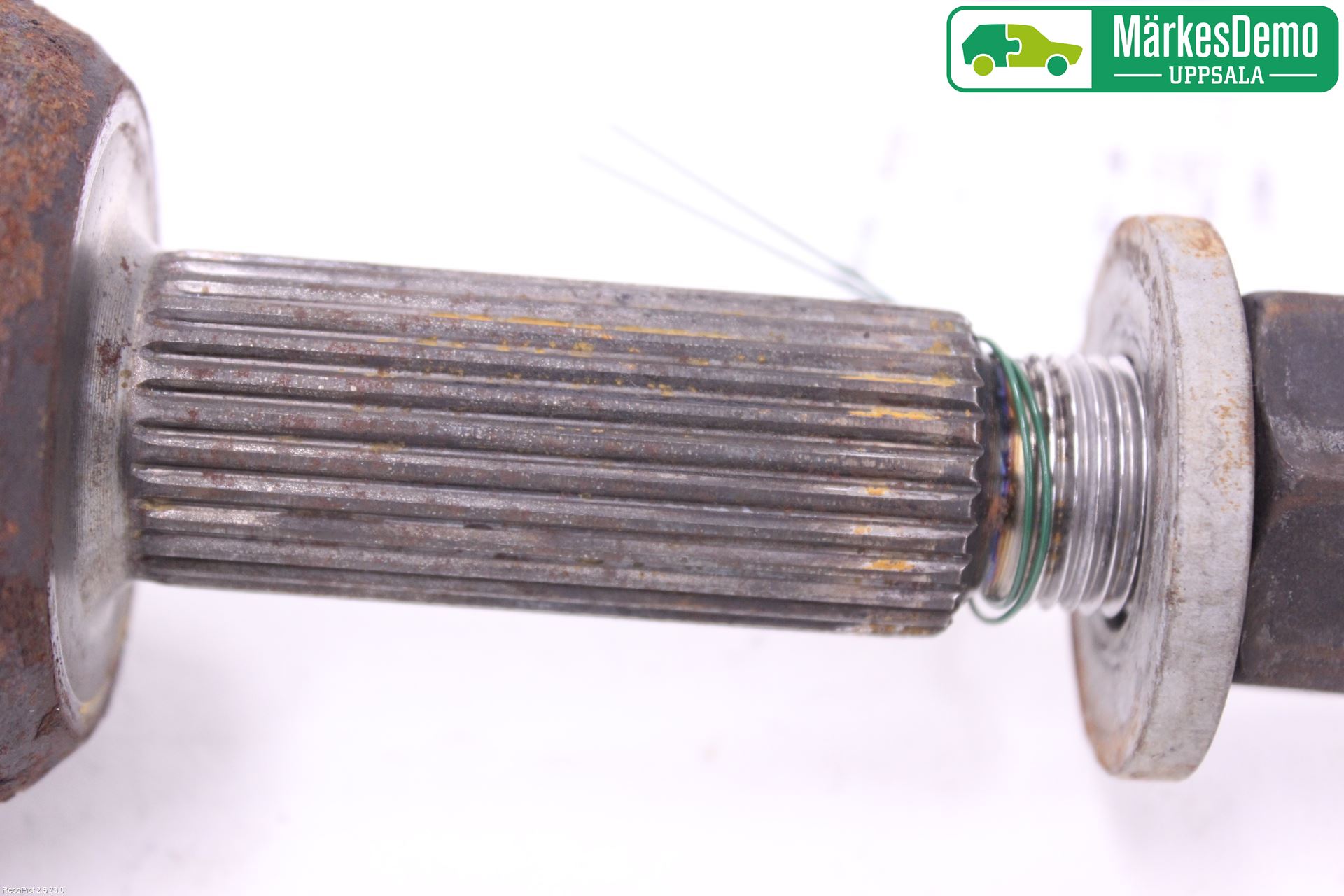 Ford TRANSIT    06-13 Drivaxel Fram Höger