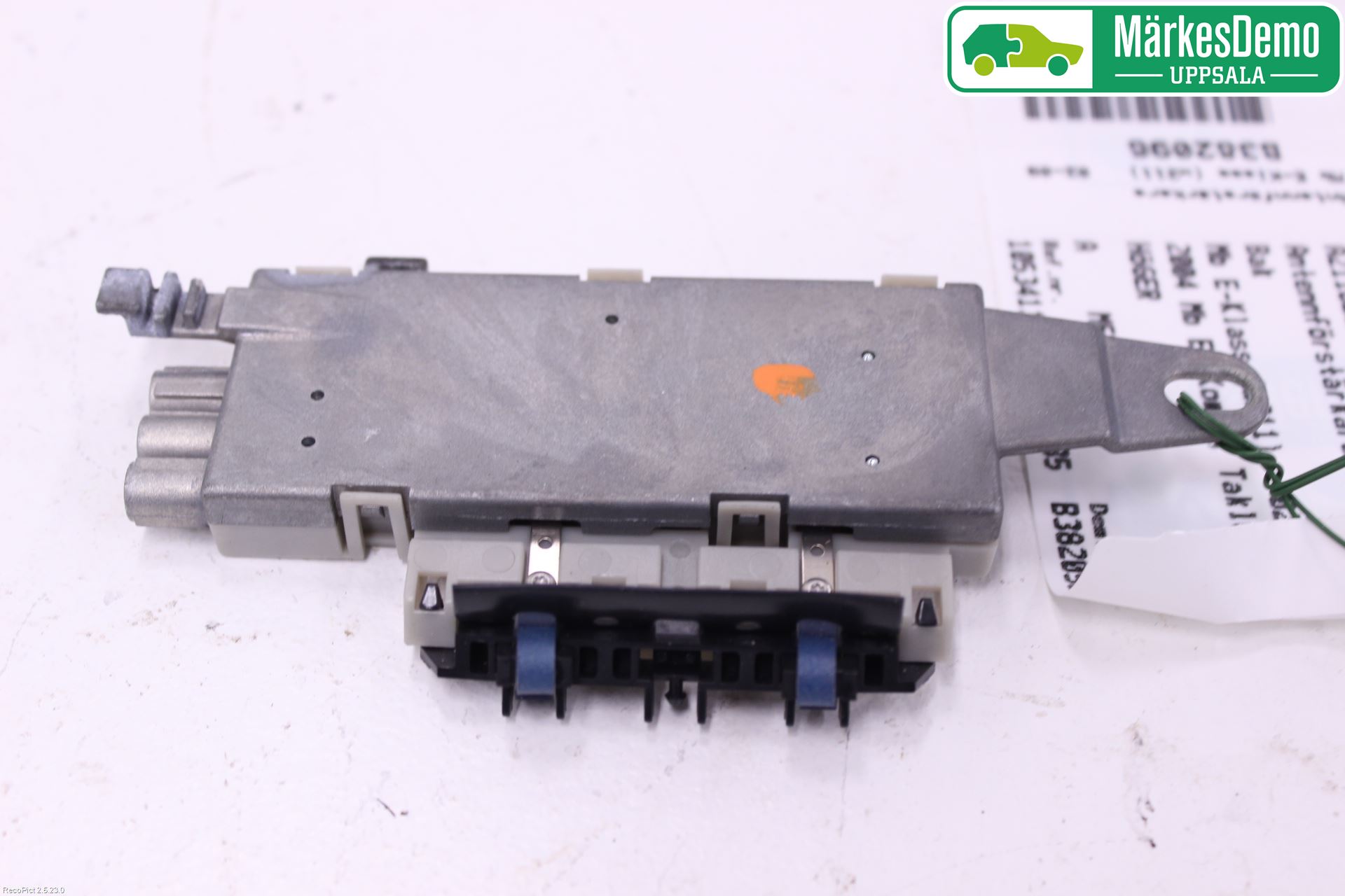 Mercedes-Benz MB E-KLASS (W211) 02-09 Antennförstärkare
