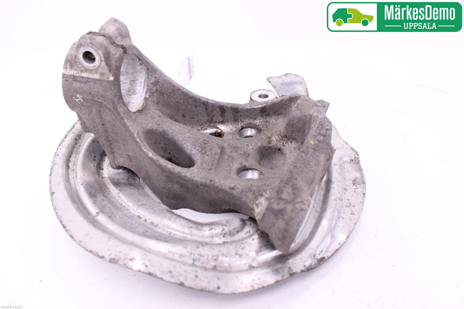 BMW 1 F20/F21 11-19 Styrspindel Lagerhus Hö