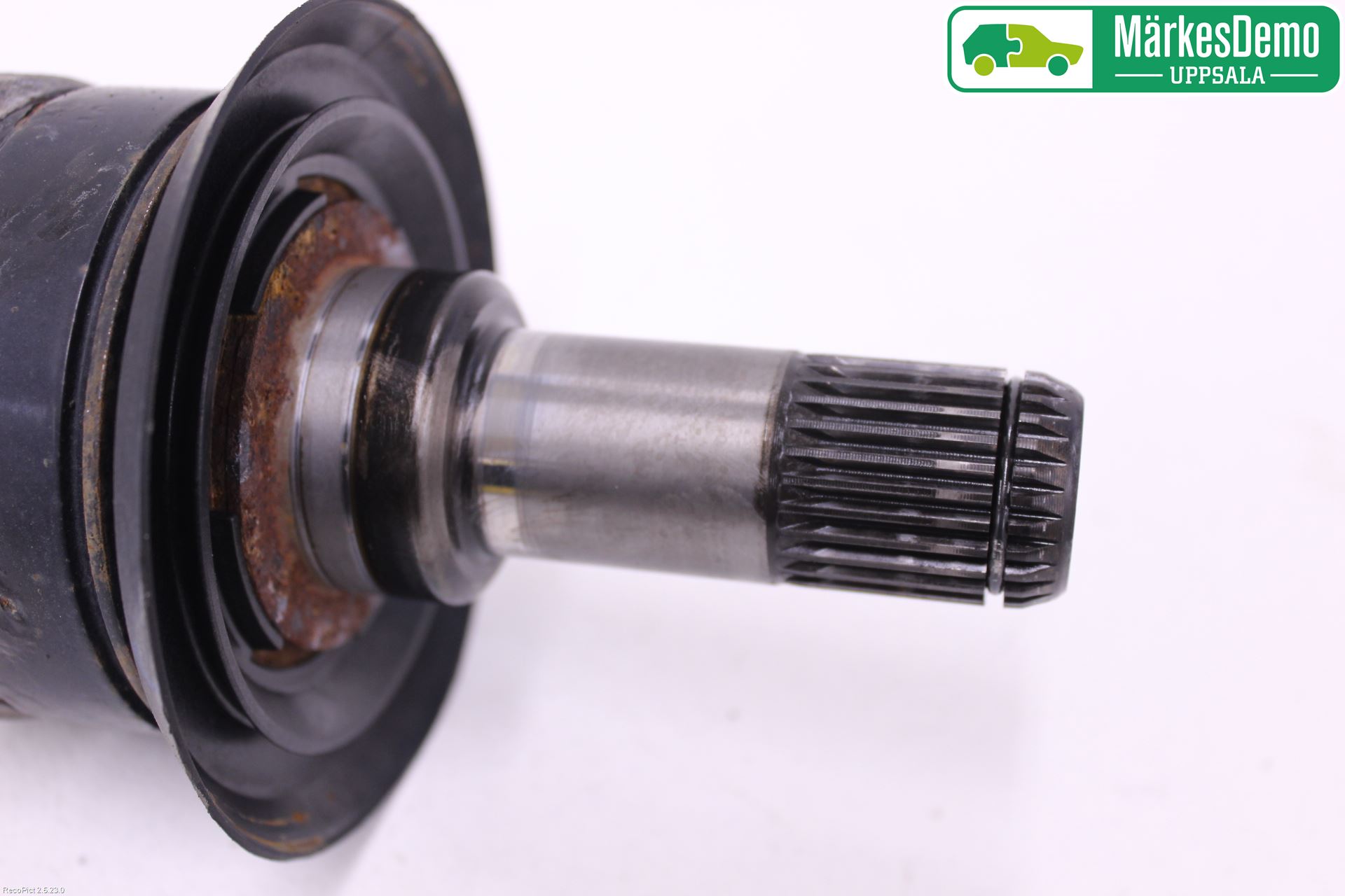 BMW 3 GT F34 13-19 Drivaxel Bak Vänster