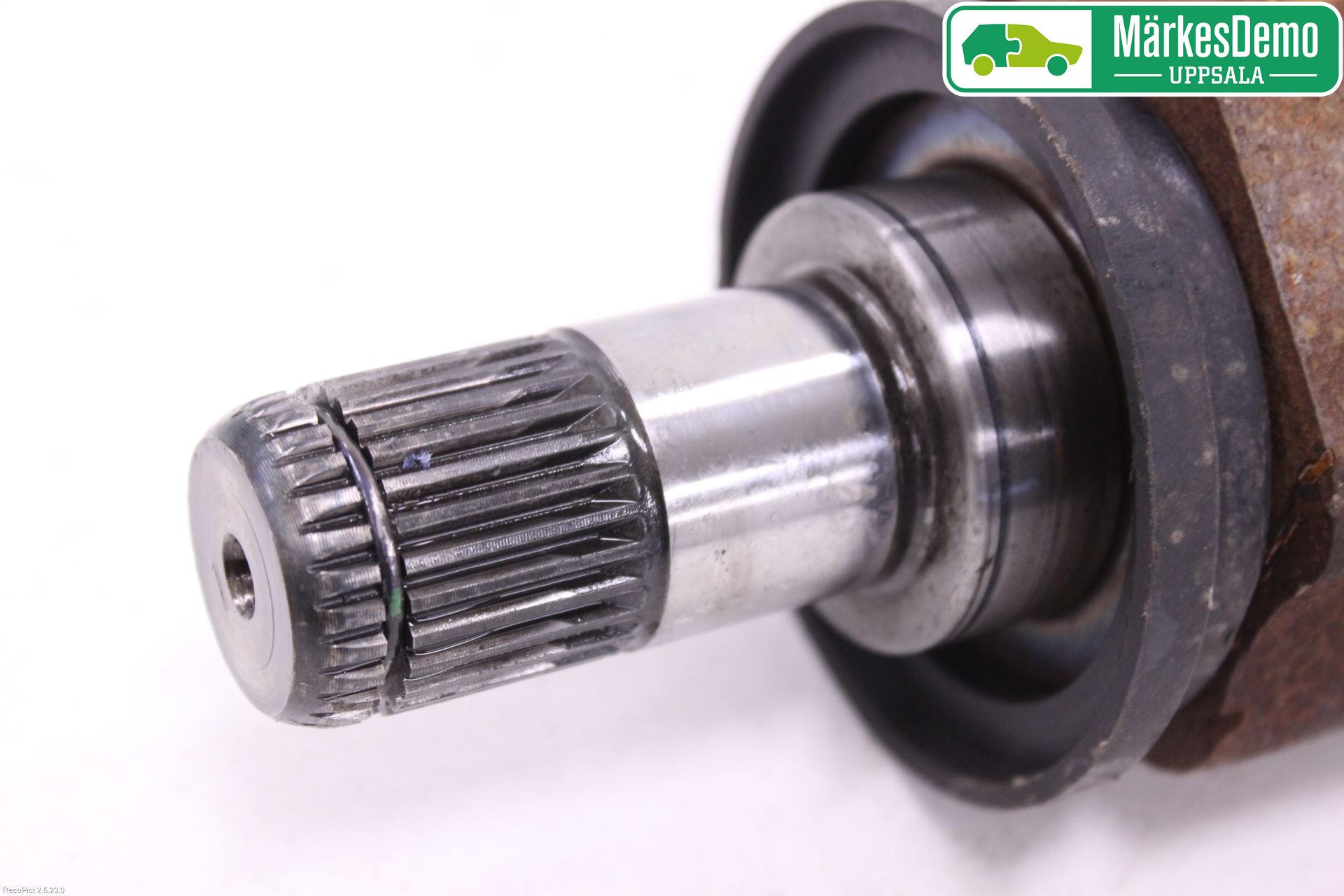 BMW 3 GT F34 13-19 Drivaxel Fram Vänster