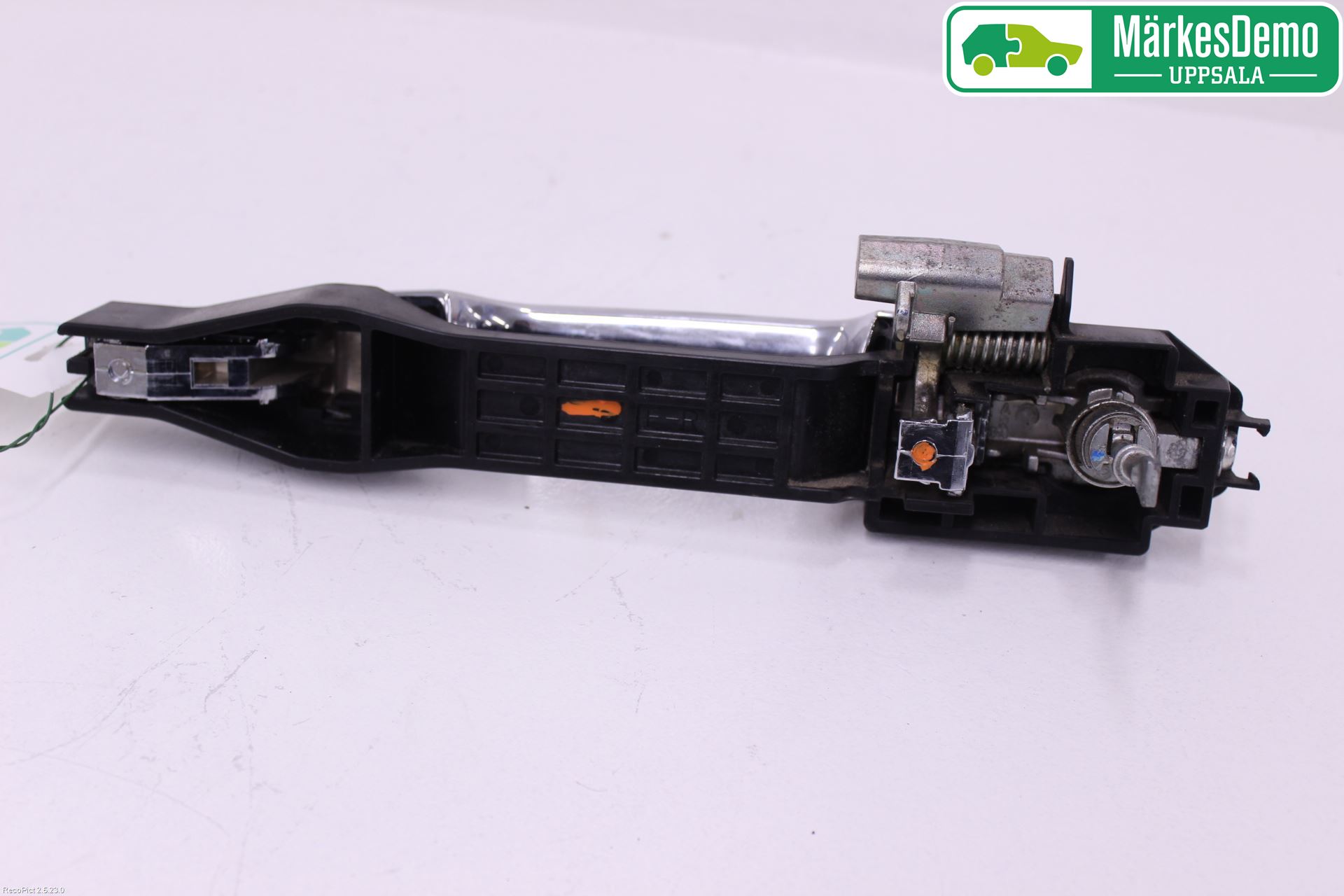 Mitsubishi L200 06-15 Dörrhandtag Yttre Hö