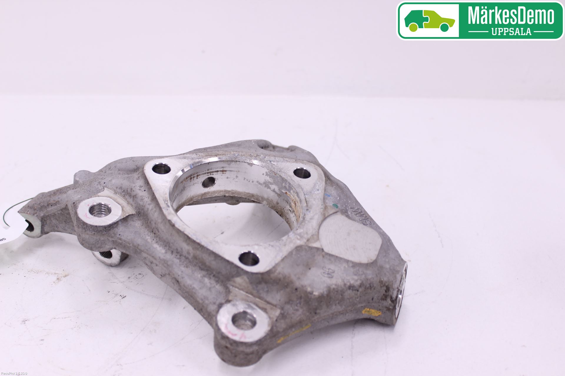 Opel ASTRA K 16-22 Styrspindel Lagerhus Vä