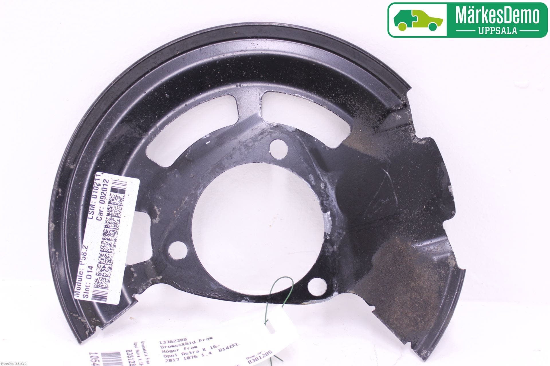 Opel ASTRA K 16-22 Bromssköld Fram