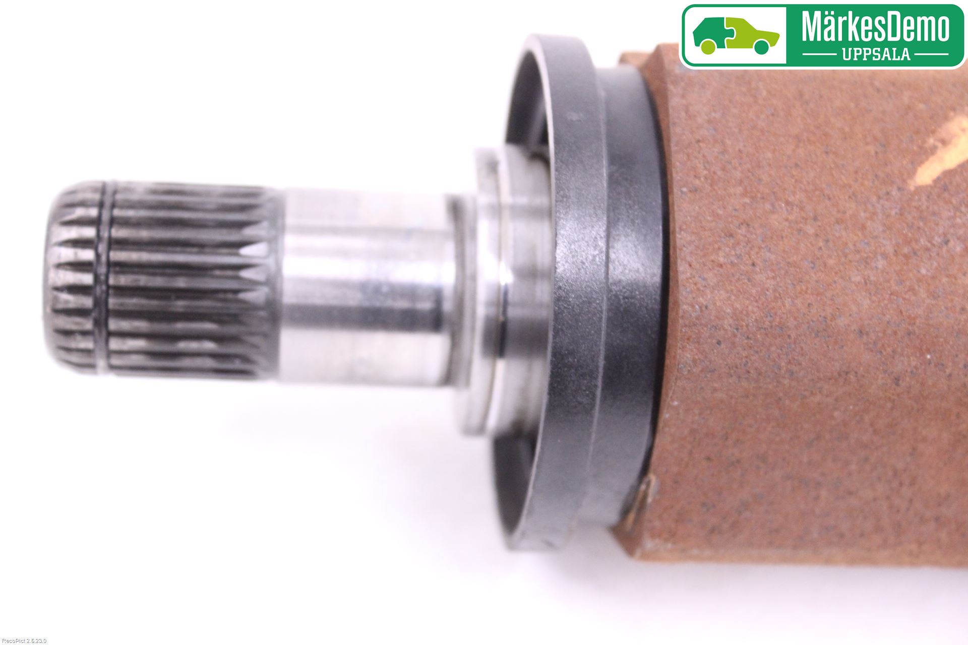 BMW X4 F26 14-18 Drivaxel Fram Vänster