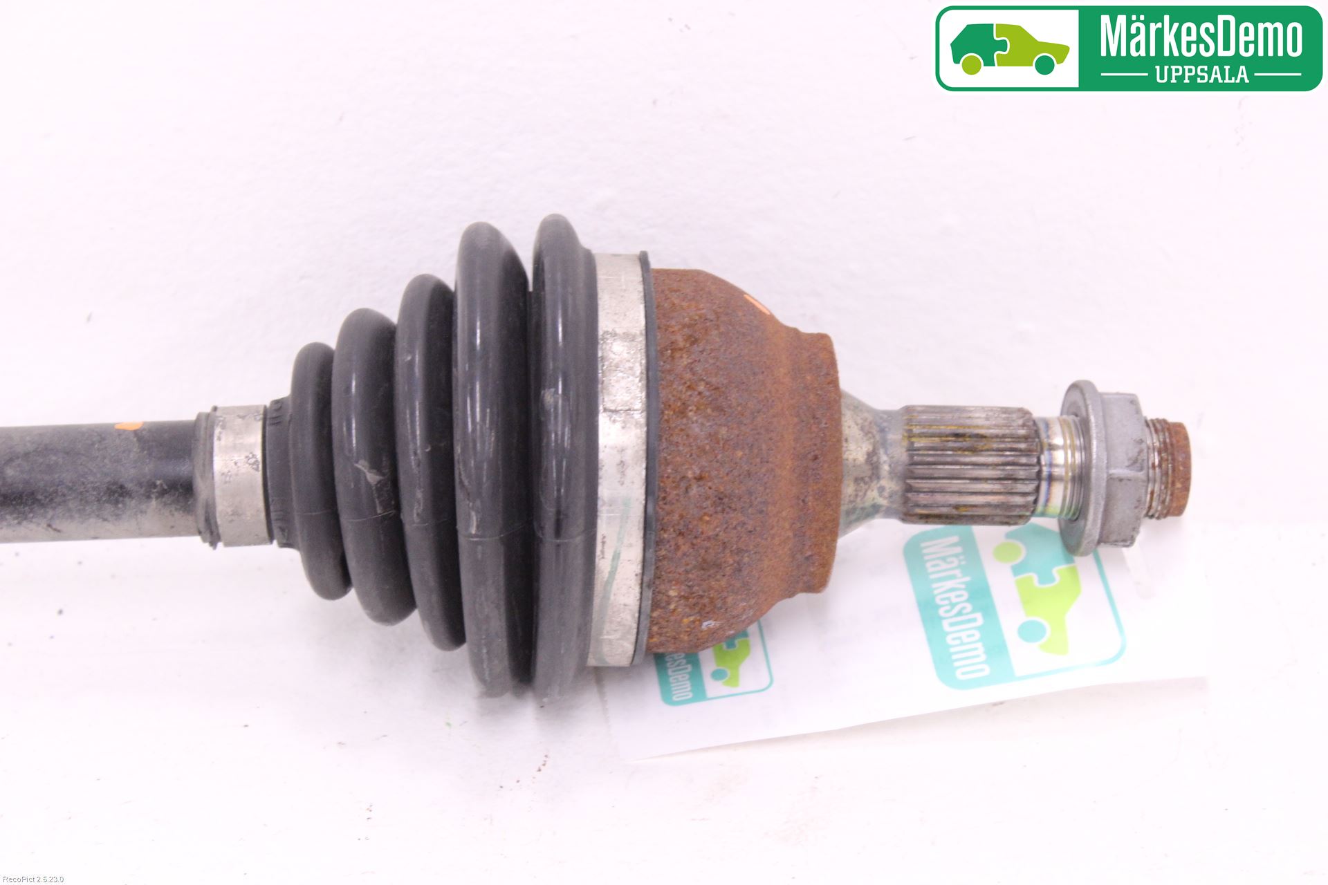 Opel CROSSLAND X 18- Drivaxel Fram Höger