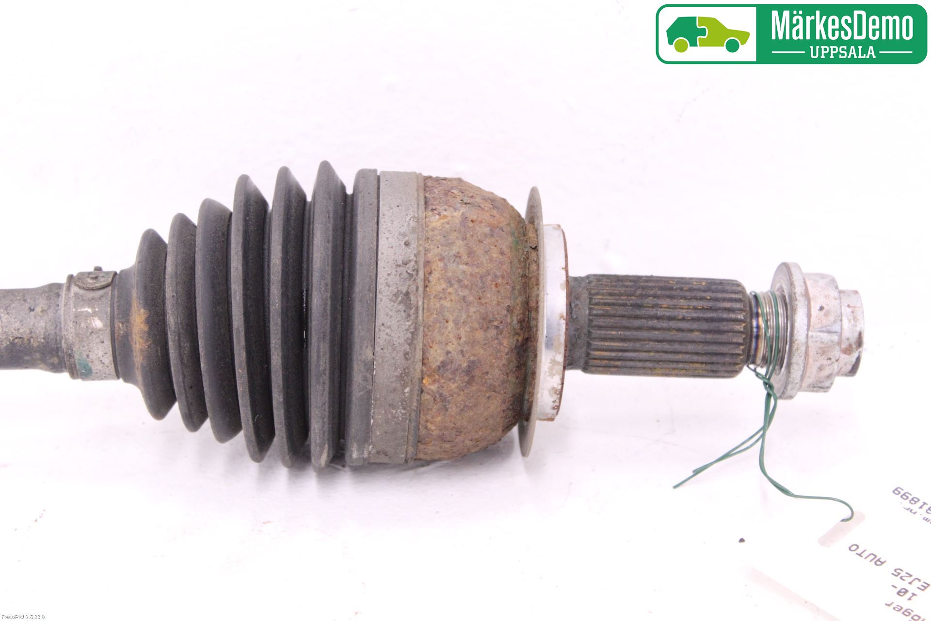 Subaru LEGACY 10-14 Drivaxel Fram Höger