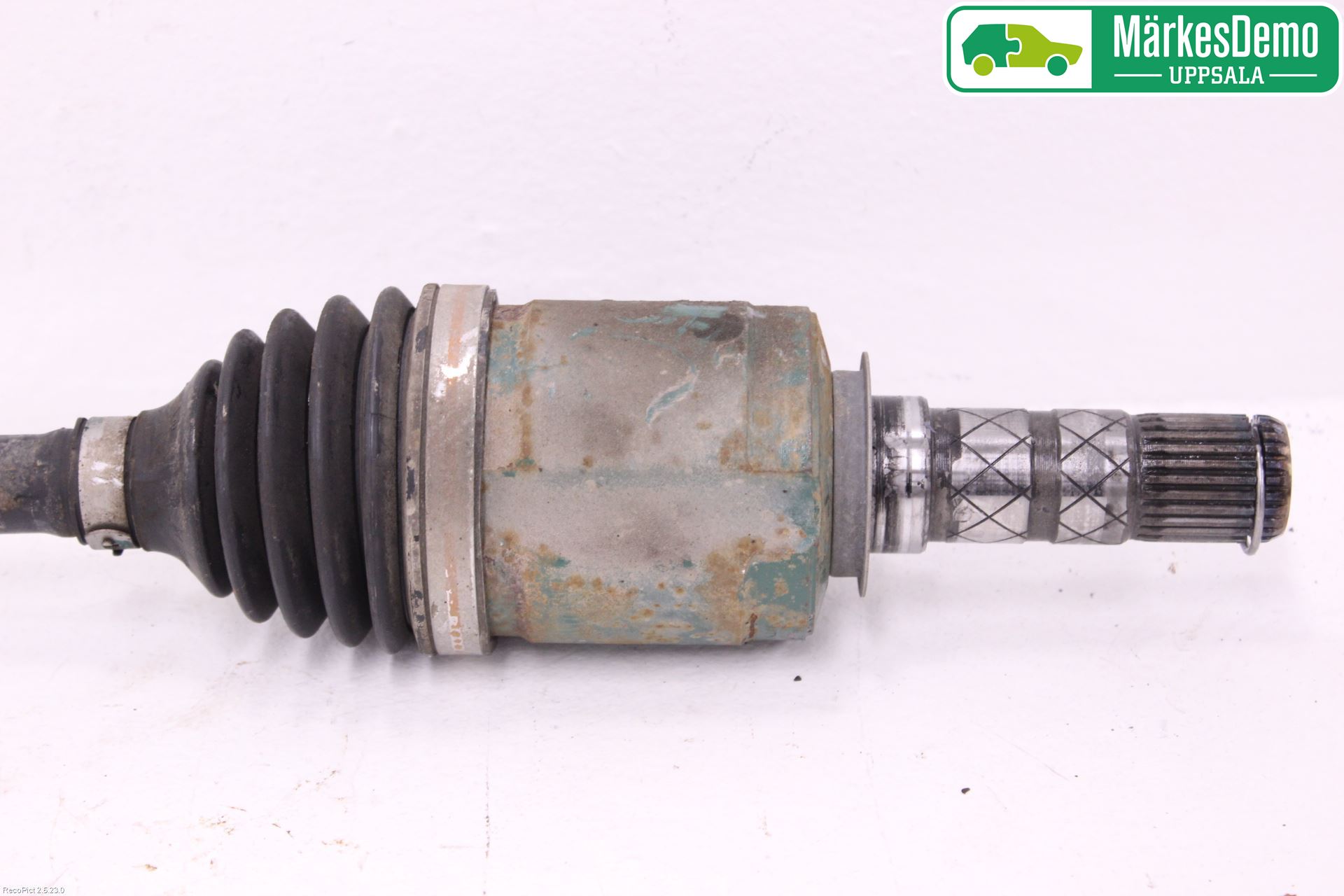 Subaru LEGACY 10-14 Drivaxel Fram Vänster