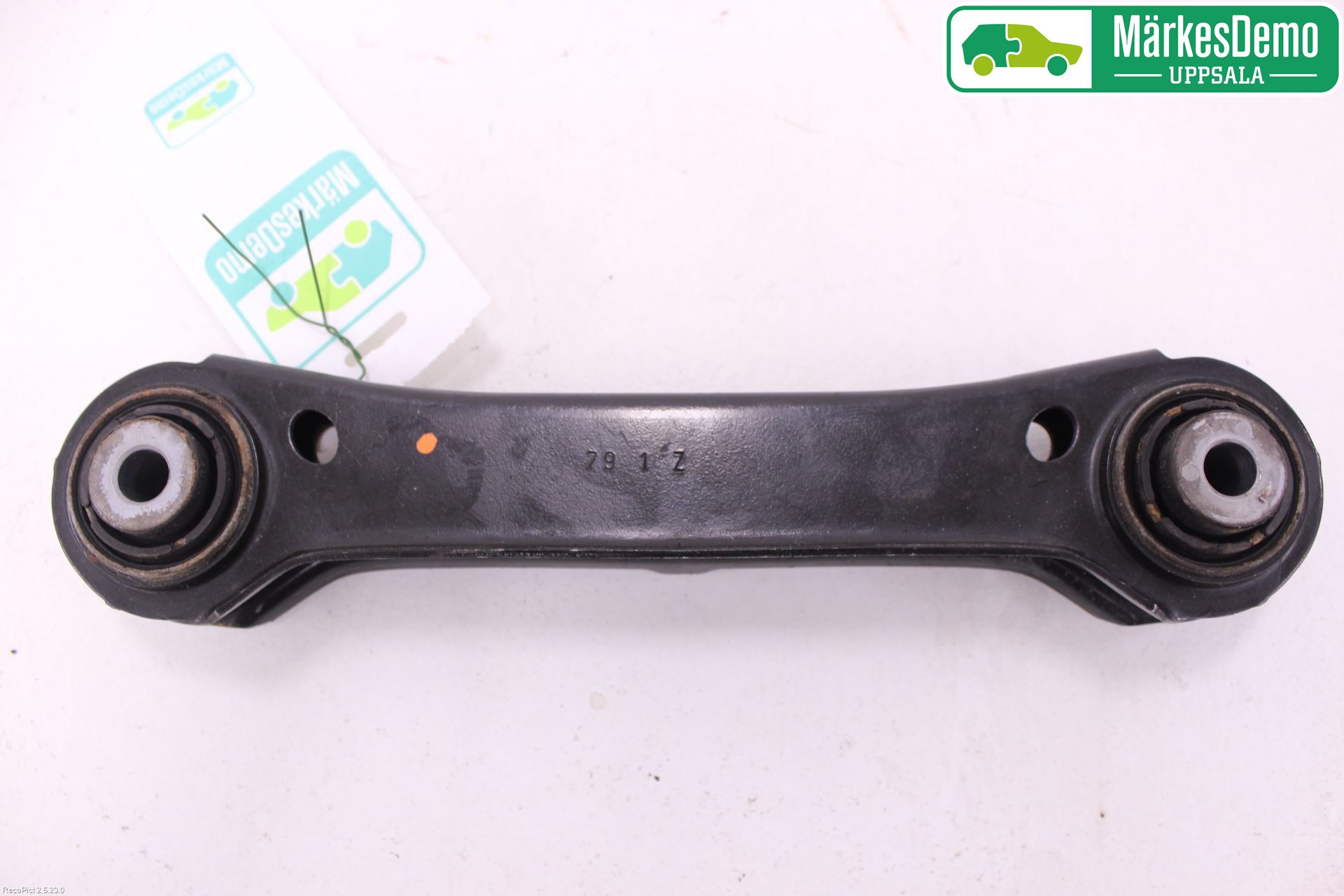 BMW X1 E84 10-15 Bärarm Bak Övre Höger