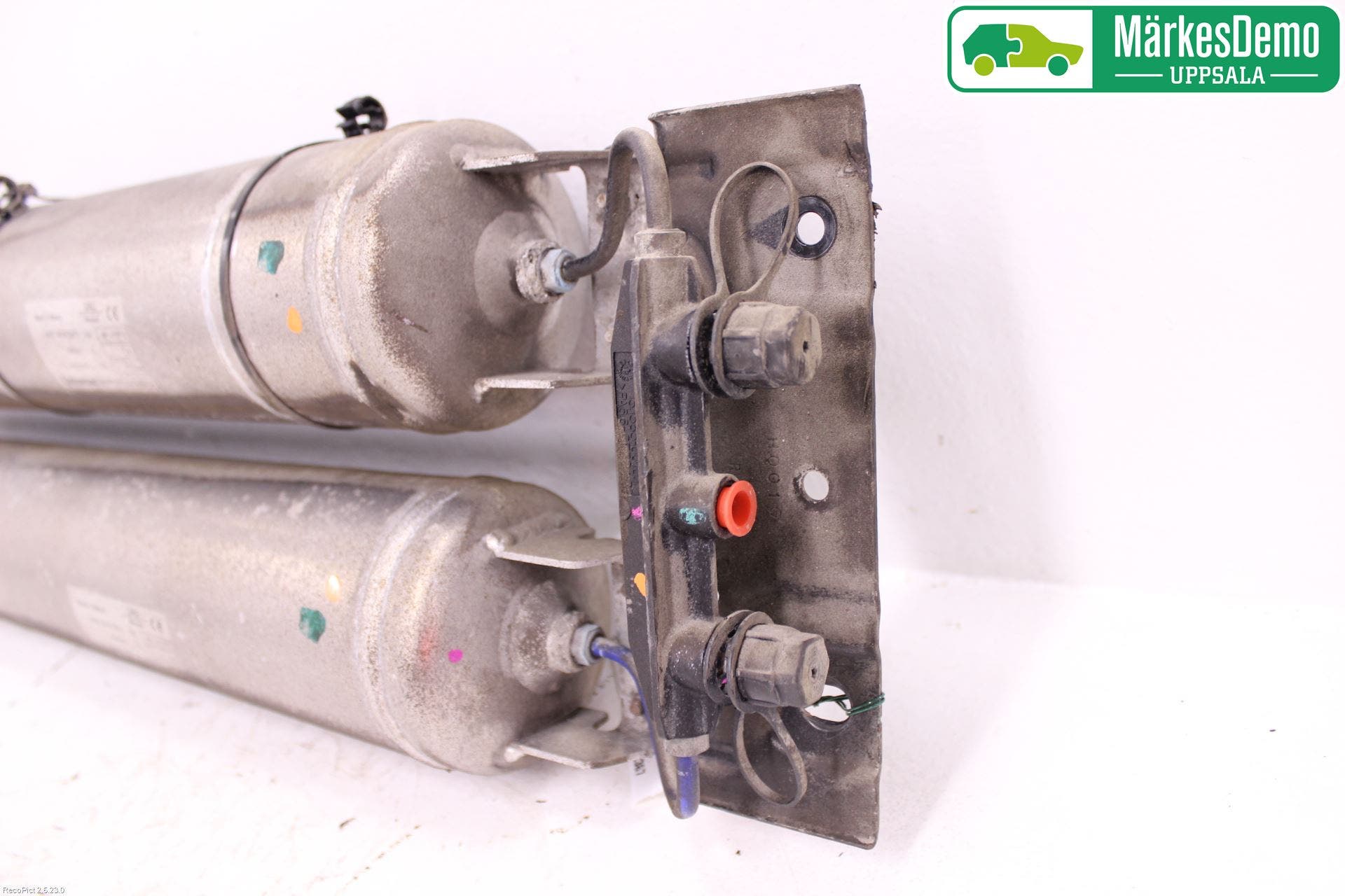 Dodge PICK UP RAM 81- Nivå/Luftförändring Trycktank