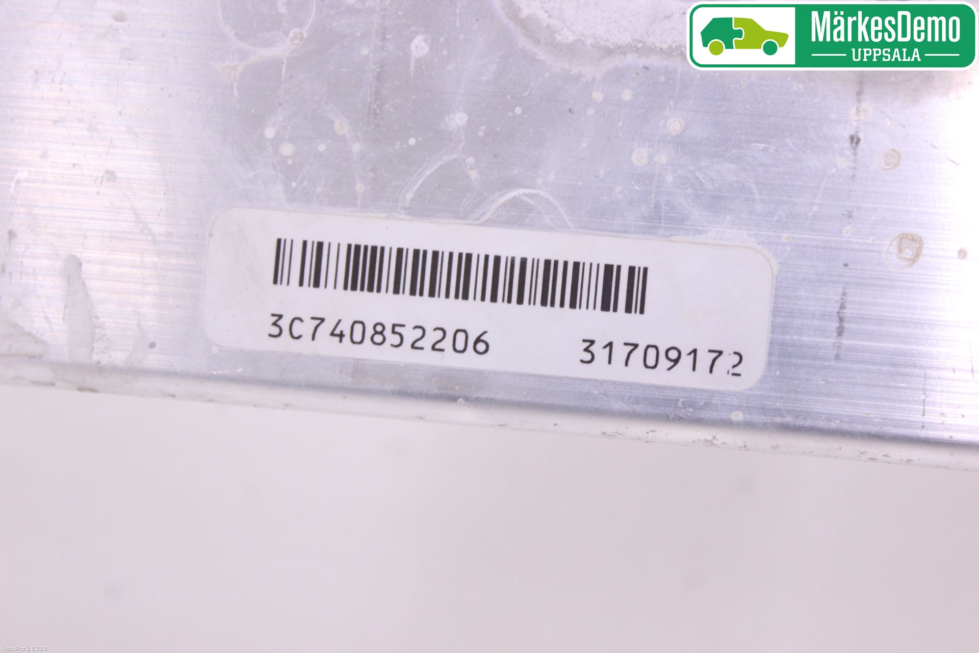 BMW 5 G30/G31/F90 17-23 Fjäderbensstag