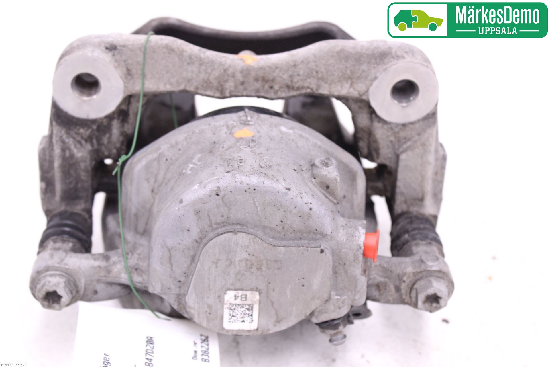 BMW 5 G30/G31/F90 17-23 Bromsok Fram Höger