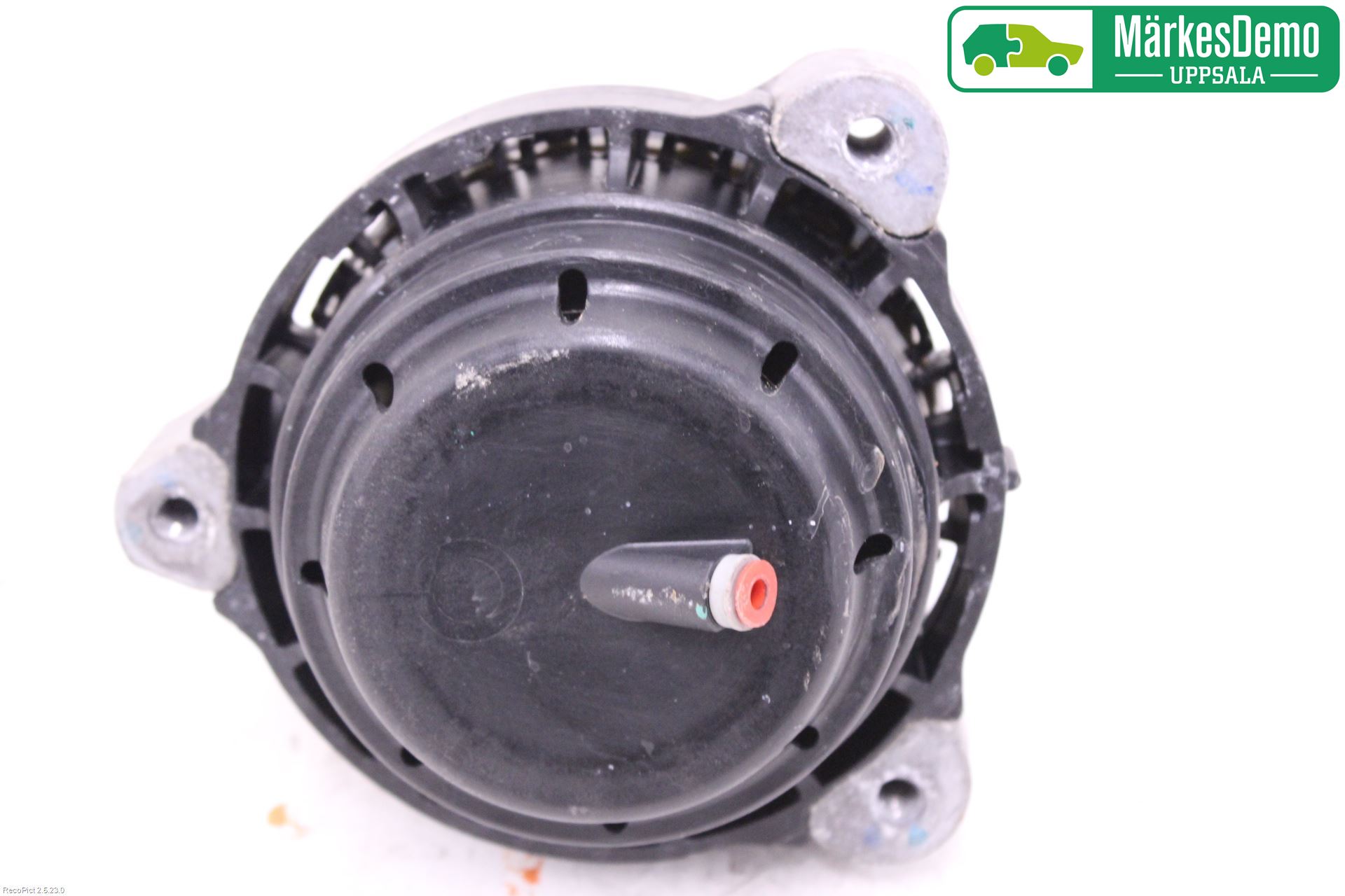 BMW 5 G30/G31/F90 17-23 Motorfäste