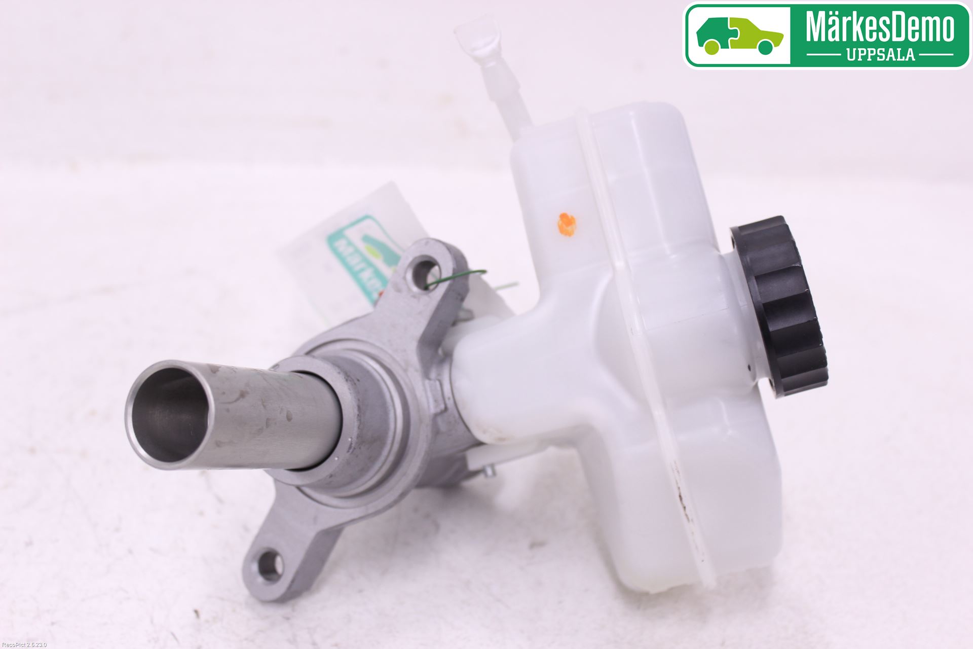 BMW 5 G30/G31/F90 17-23 Broms Huvudcylinder