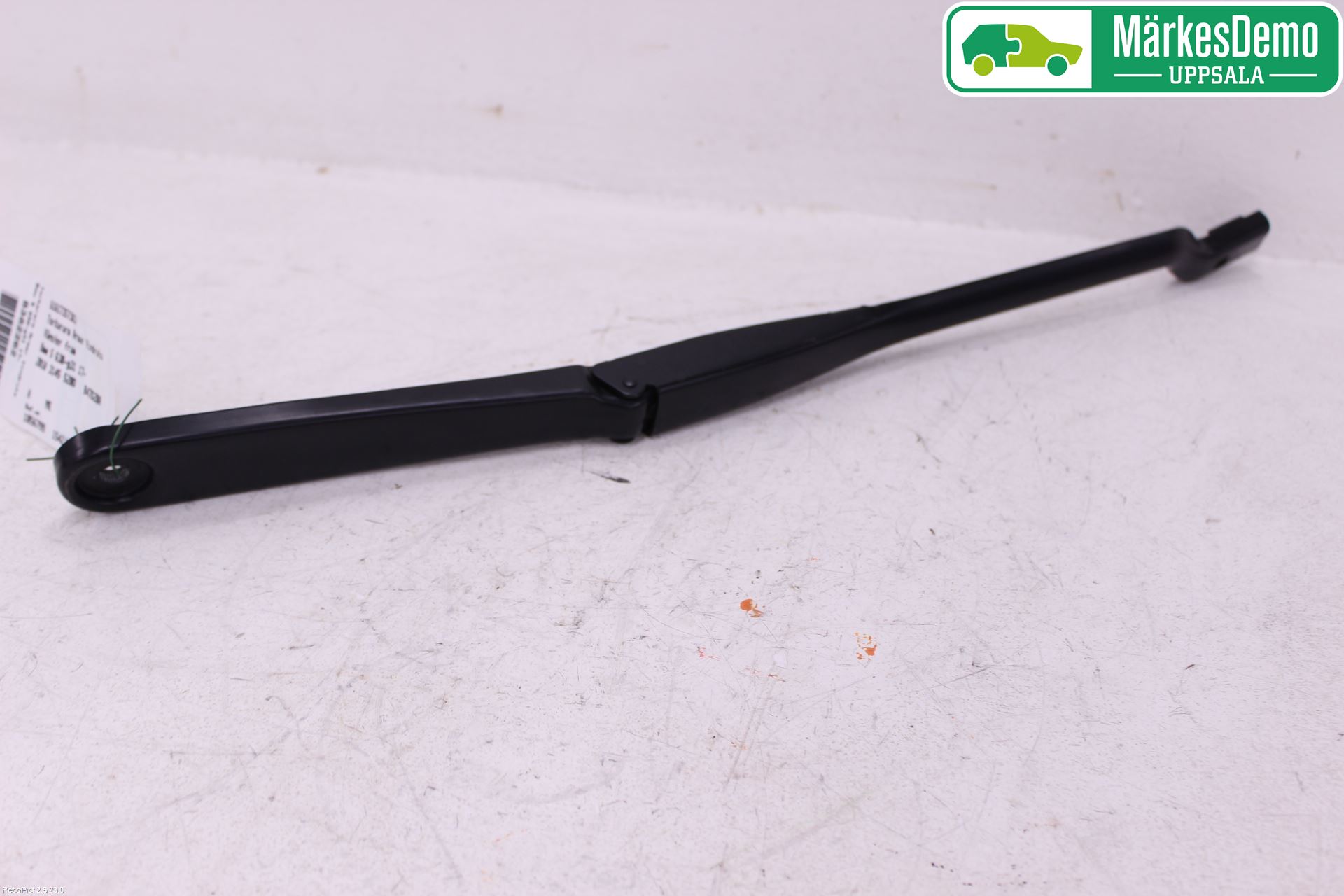 BMW 5 G30/G31/F90 17-23 Torkararm Armar Vindruta