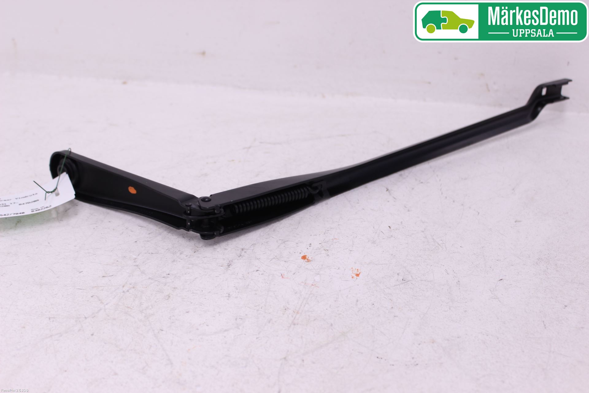 BMW 5 G30/G31/F90 17-23 Torkararm Armar Vindruta