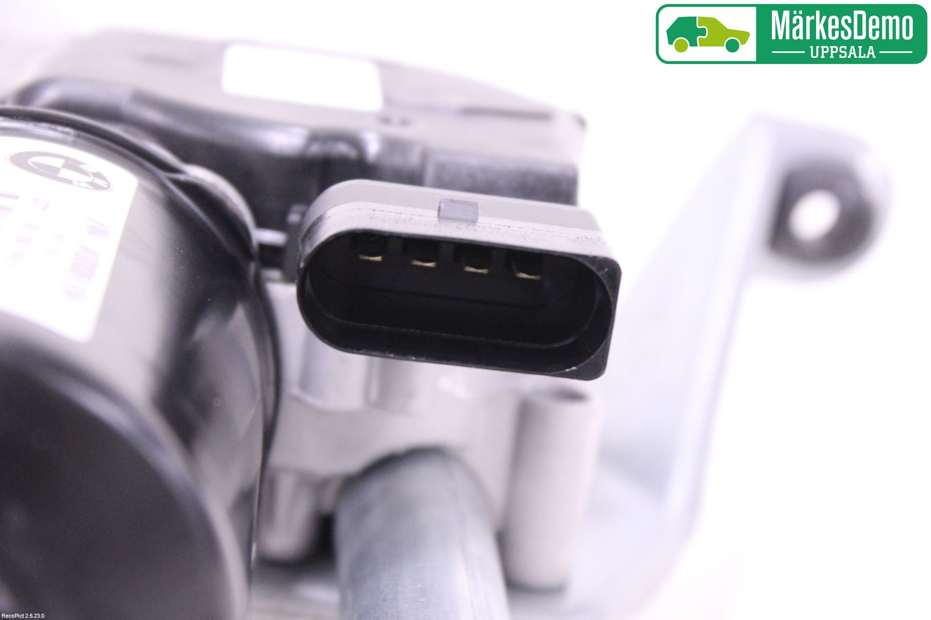 BMW 5 G30/G31/F90 17-23 Torkarmotor Vindruta