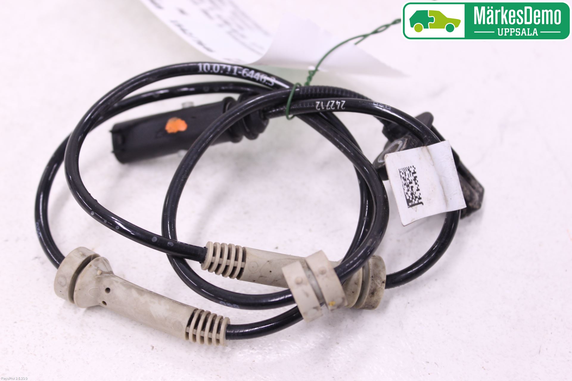 BMW 5 G30/G31/F90 17-23 Abs Sensor