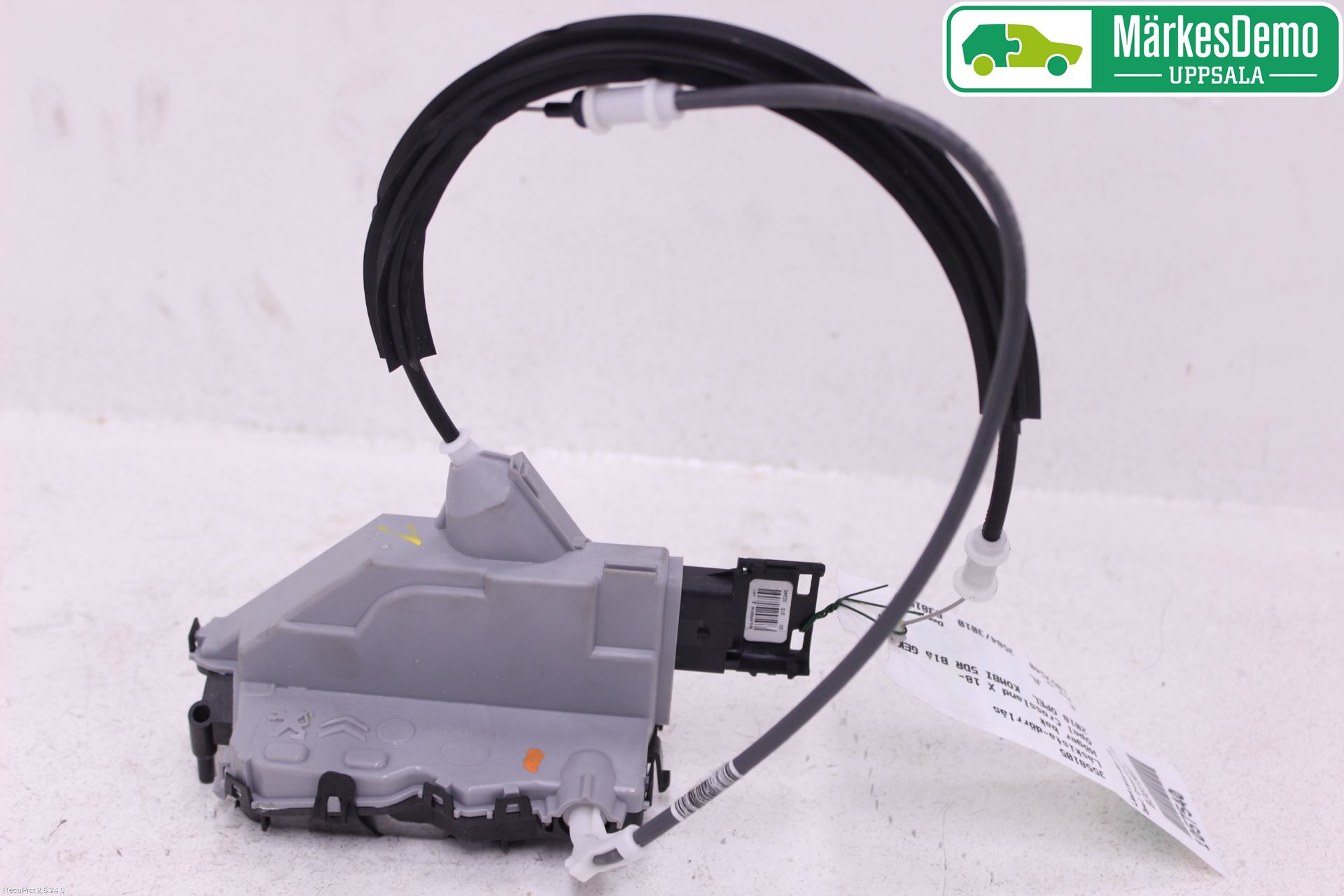 Opel CROSSLAND X 18- Låskista-Dörrlås