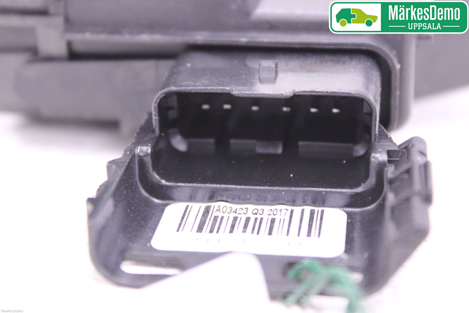 Opel CROSSLAND X 18- Låskista-Dörrlås