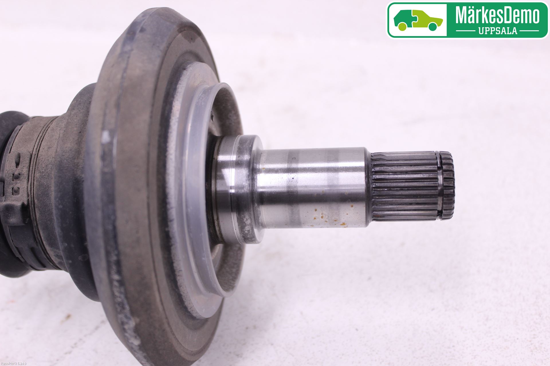 Mercedes-Benz MB E-KLASS (W213) 16-23 Drivaxel Bak Vänster