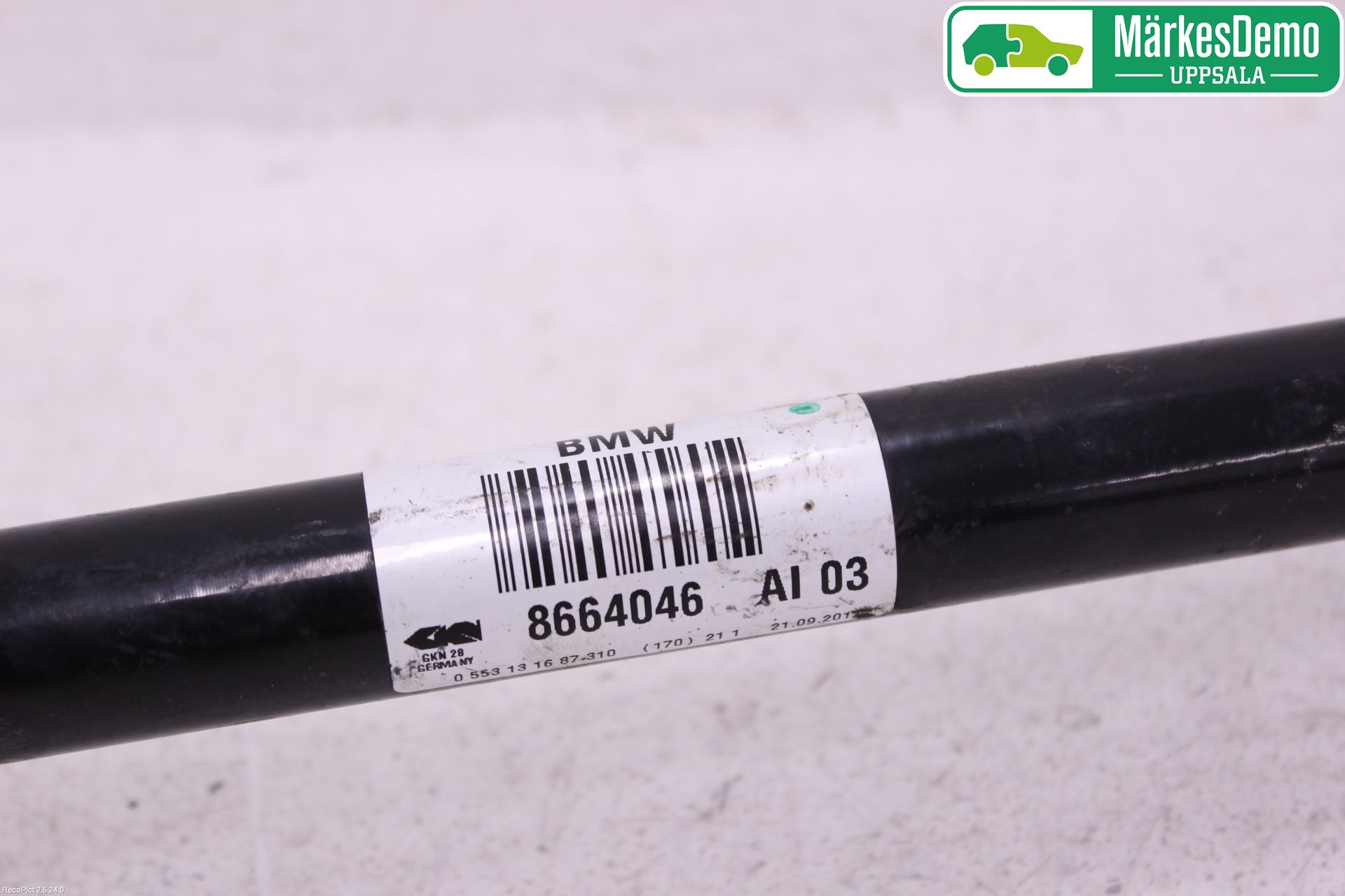 BMW 5 G30/G31/F90 17-23 Drivaxel Bak Höger